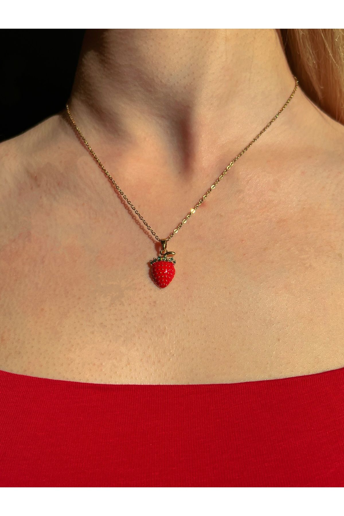 B&E SHİNE JEWERLY “Kararmaz Çelik Çilek Kolye”