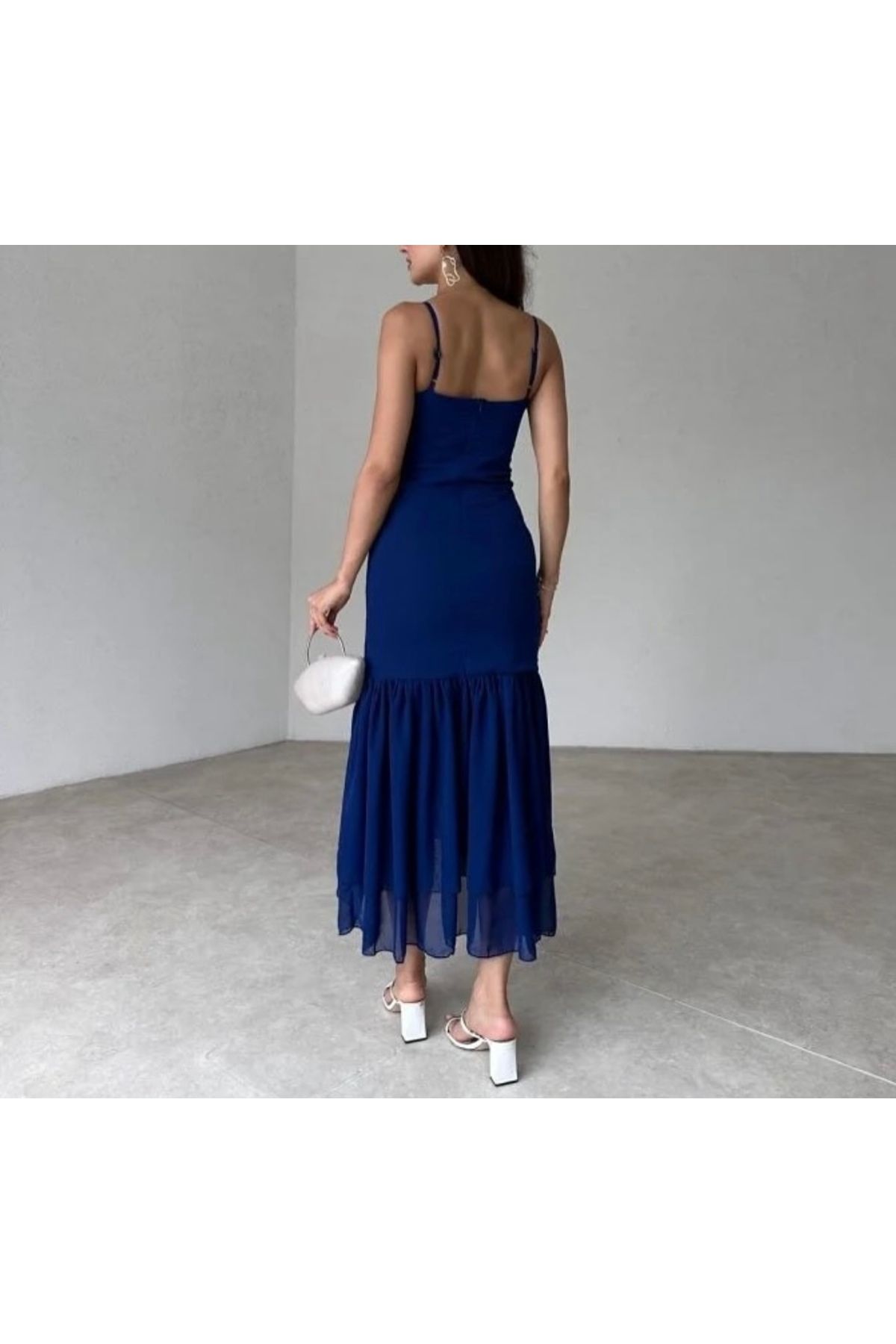 Gülşen Gök Butik Eteği Fırfır Detay Askılı Şifon Elbise
