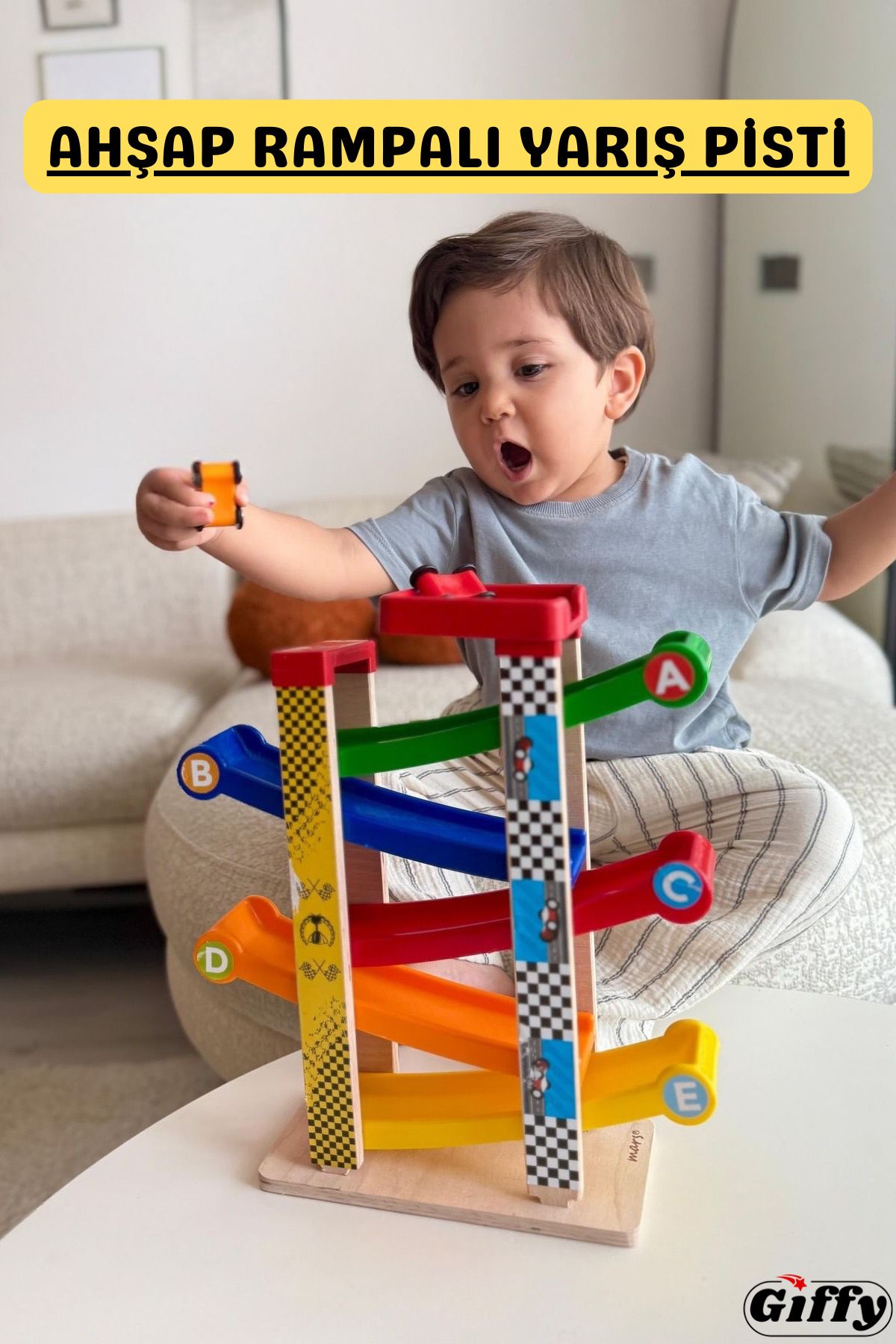 giffy Oyuncak Rampax 5 Montessori Ahşap Yarış Arabalı Otopark Oyunu