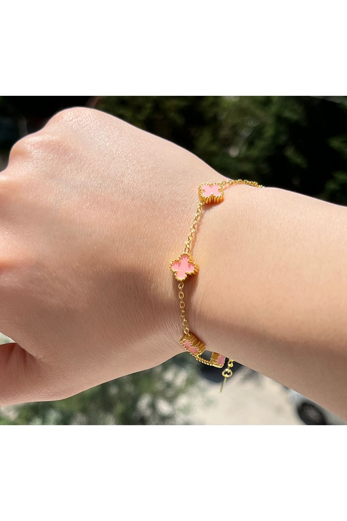 B&E SHİNE JEWERLY “Kararmaz Çelik 5li Yonca Bileklik