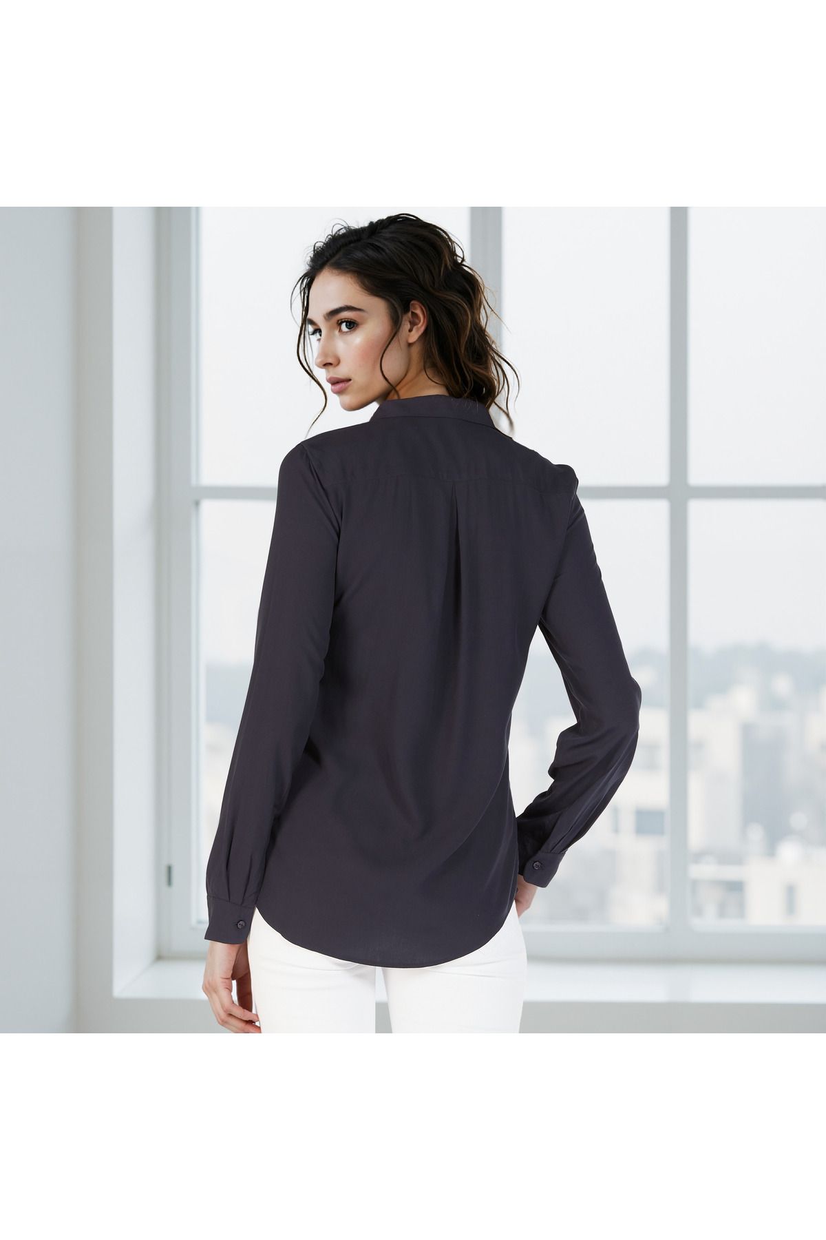 FAV-Shirt with Long Sleeves and Button Closure 4