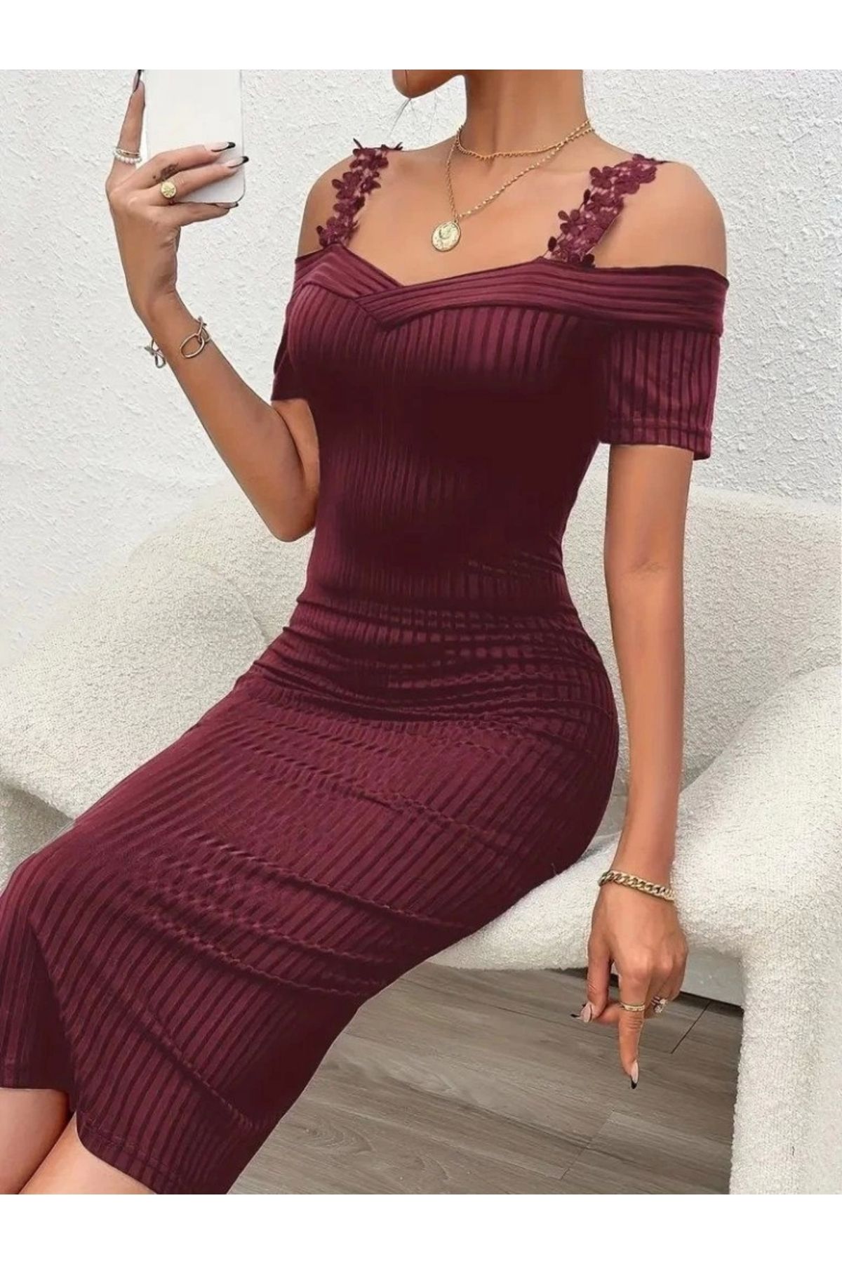 Butik Kadın Omuzlardan Açık Dantel Askılı Fitilli Kaşkorse Midi Elbise