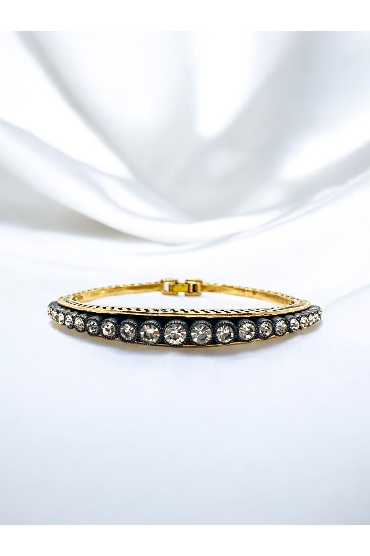 FUYA JEWELLERY Sıralı Taş Kelepçe Bileklik