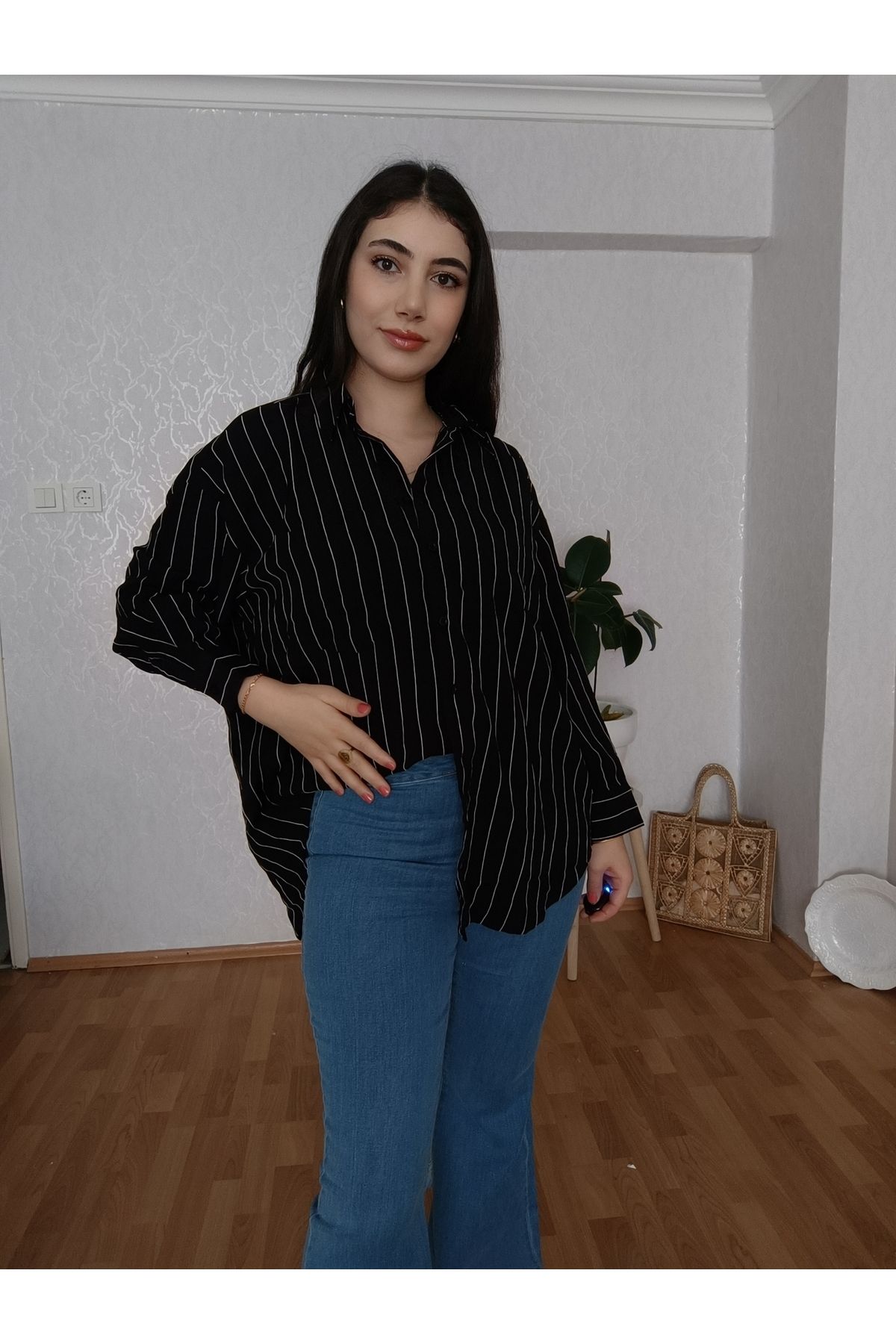 MODA Siyah Çizgili Oversize Gömlek
