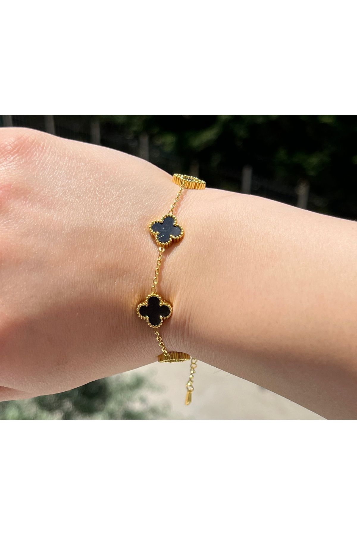B&E SHİNE JEWERLY “Kararmaz Çelik 5li Yonca Bileklik