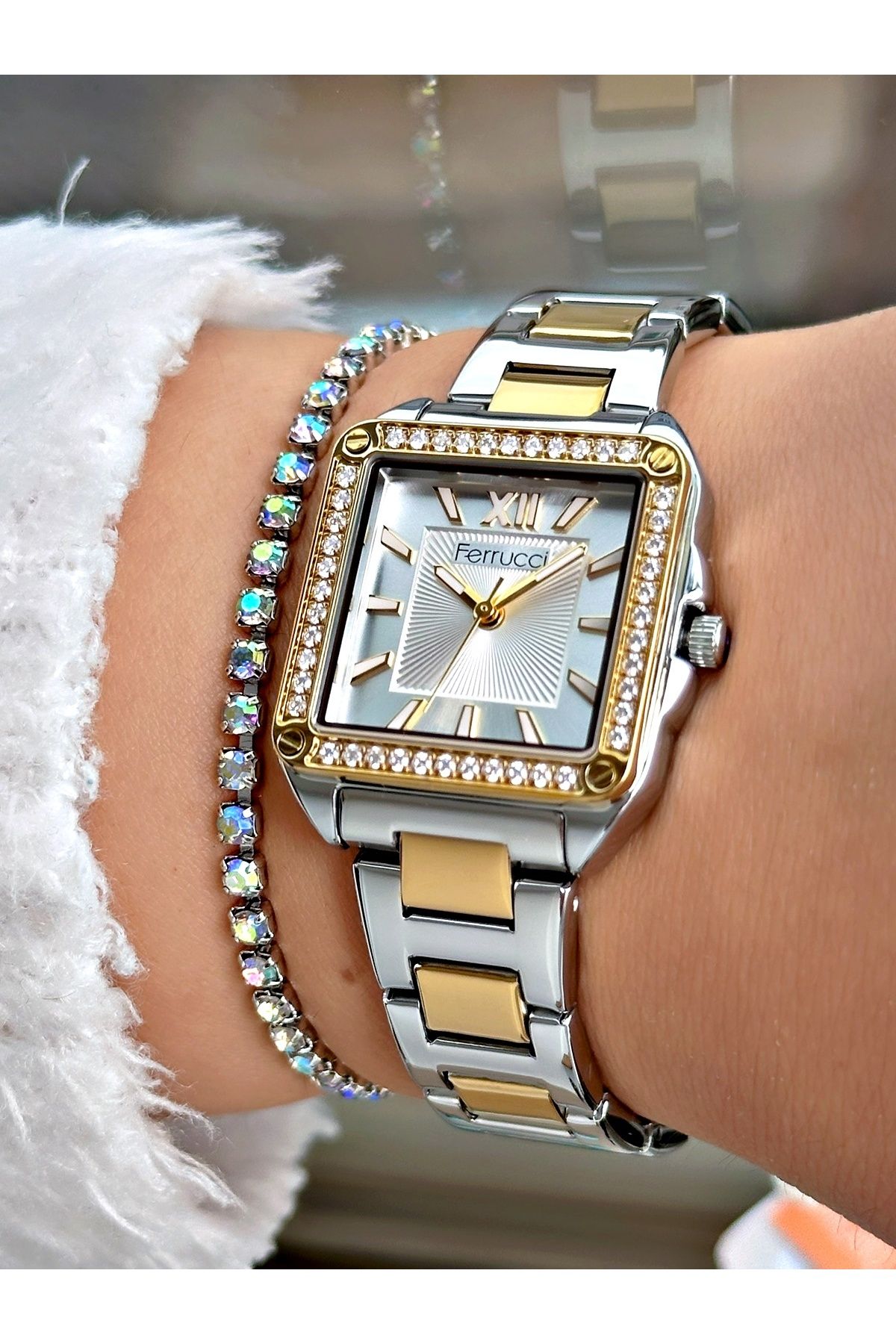 Ferrucci Gümüş Gold Renk Kare Model Taşlı Kadın Kol Saati + BİLEKLİK