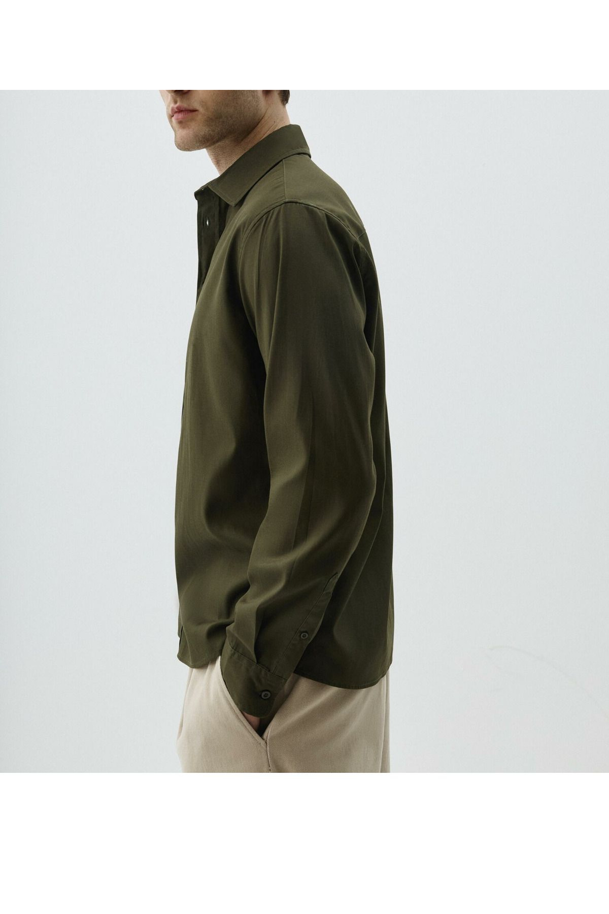 ATİLLA ÖZER  SLİM FİT KALIP PAMUKLU YEŞİL PAMUK SATEN KUMAŞ CEPSİZ UZUN KOLLU ERKE GÖMLEK - Görsel 2