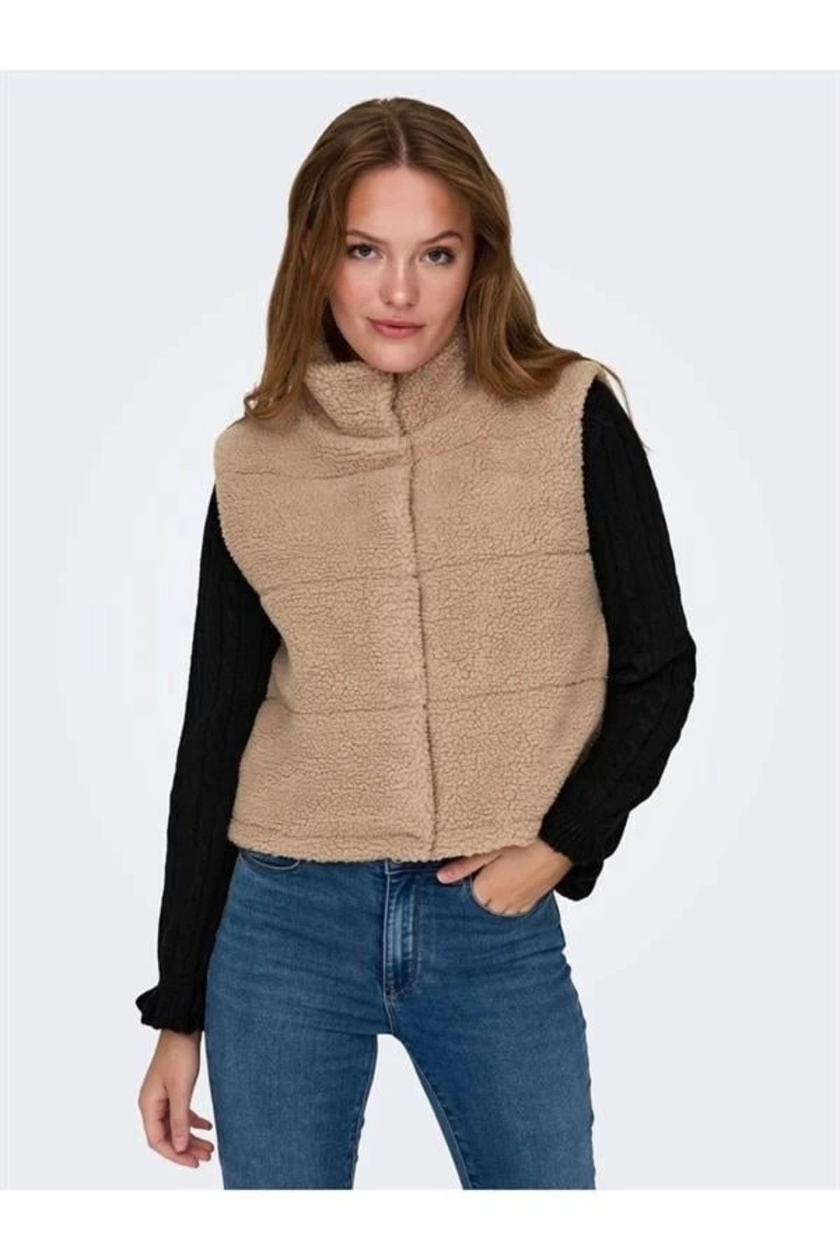 Lale Moda Cropped Polar Yelek