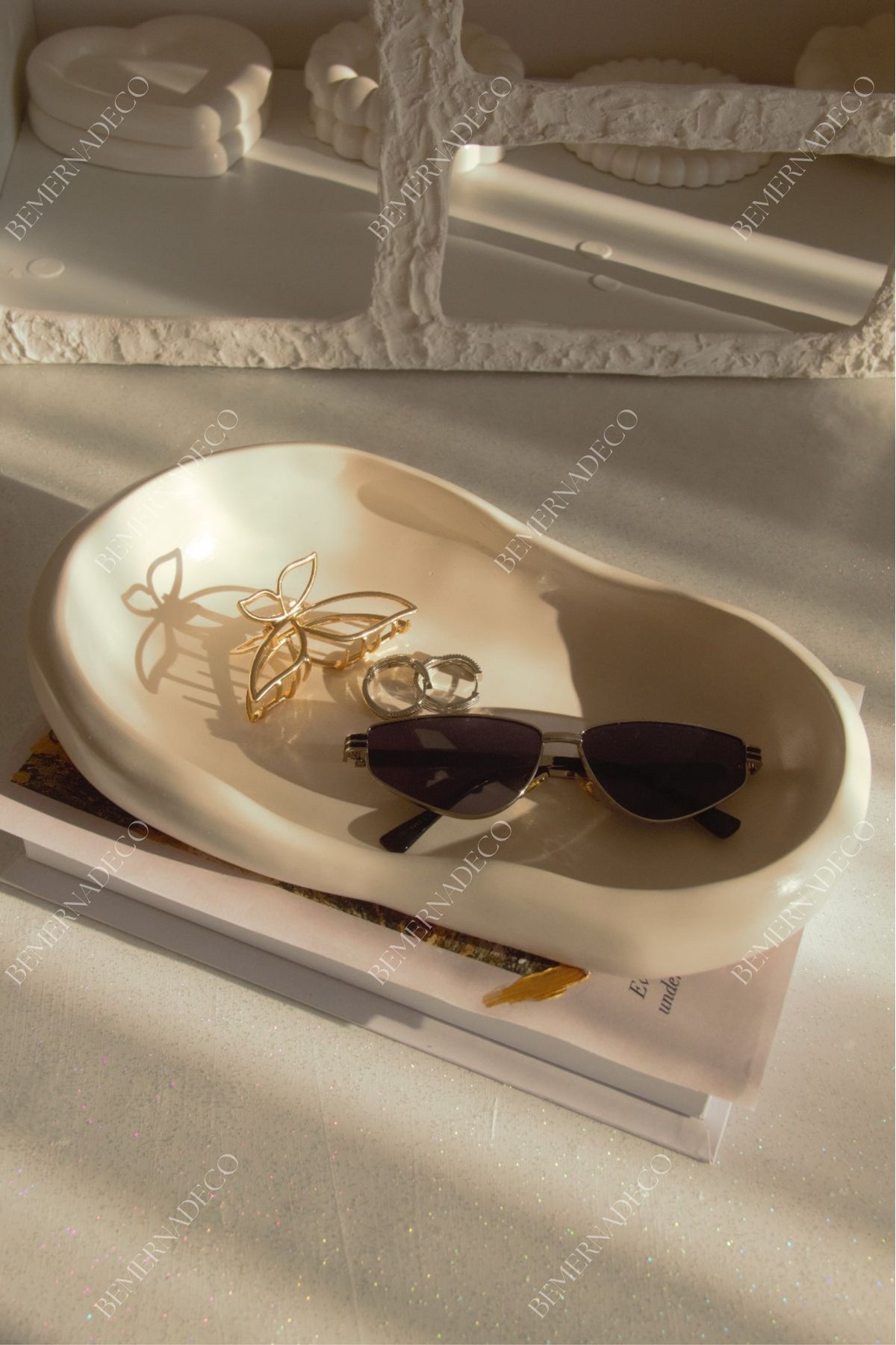 Bemerna Deco Luna Modern Dekoratif Oval Tabak, Dekoratif Tabak, Takı Tabağı, Sunum Tepsi (VERNİKLİ)