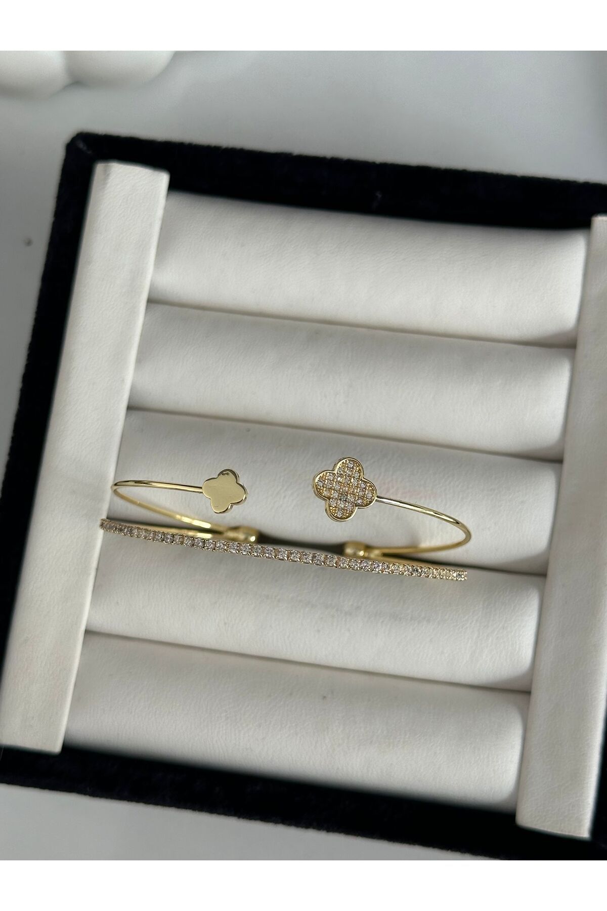 DMR Accessoire çelik gold yonca kelepçe bileklik bilezik