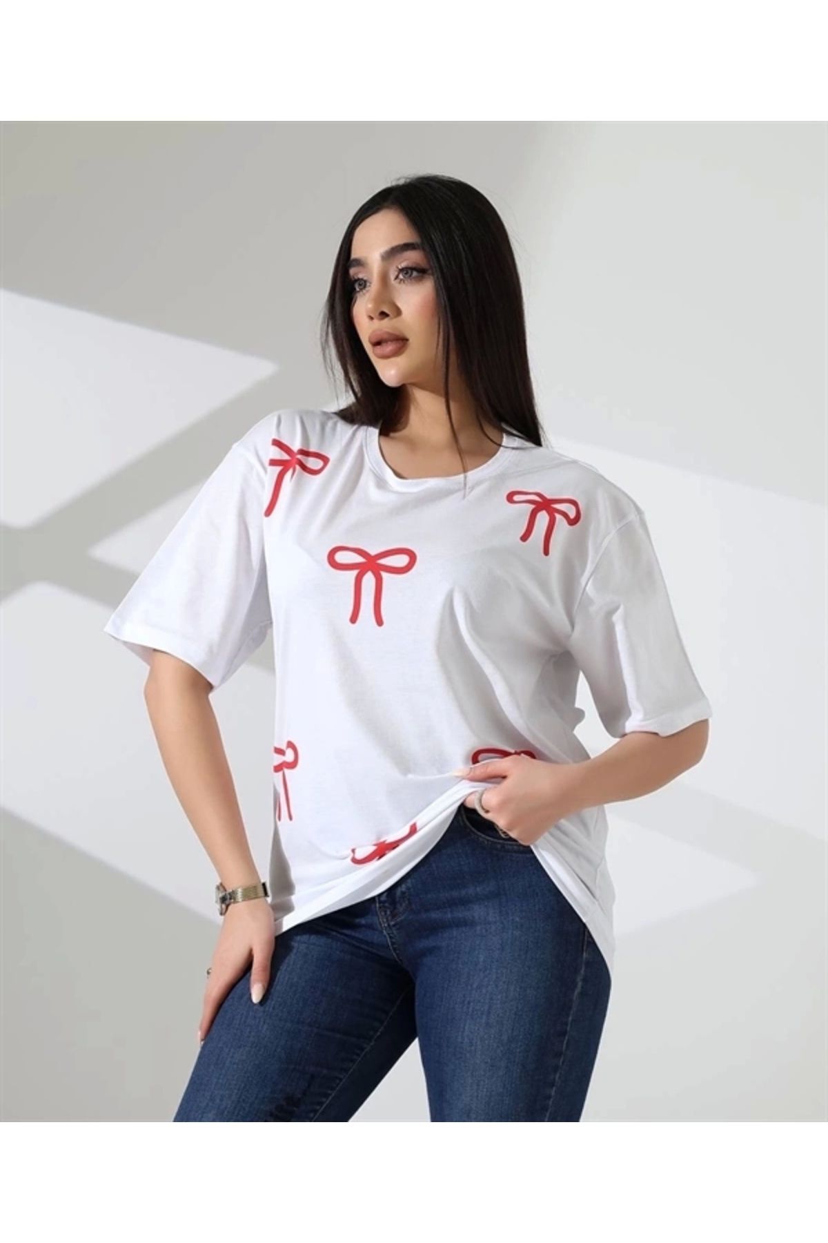 Lale Moda Kurdele Baskılı Kadın T-Shirt