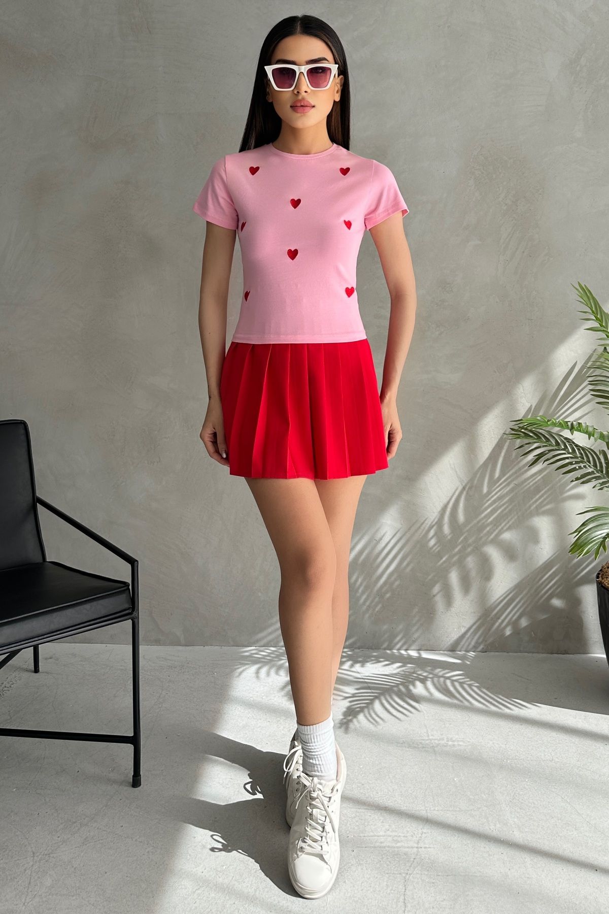 BAİA COLLECTION Pembe Kalpli Bisiklet Yaka Kadın Tişört