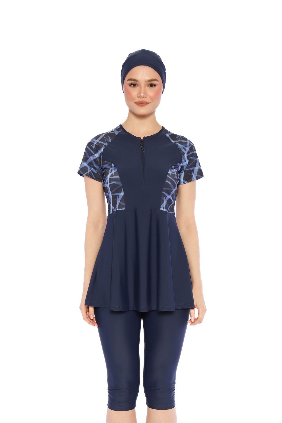 İKSUN Kadın Kısa Kollu Yarı Kapalı Tesettür Mayo Taytlı Boneli Takım Short Arm Swimsuit