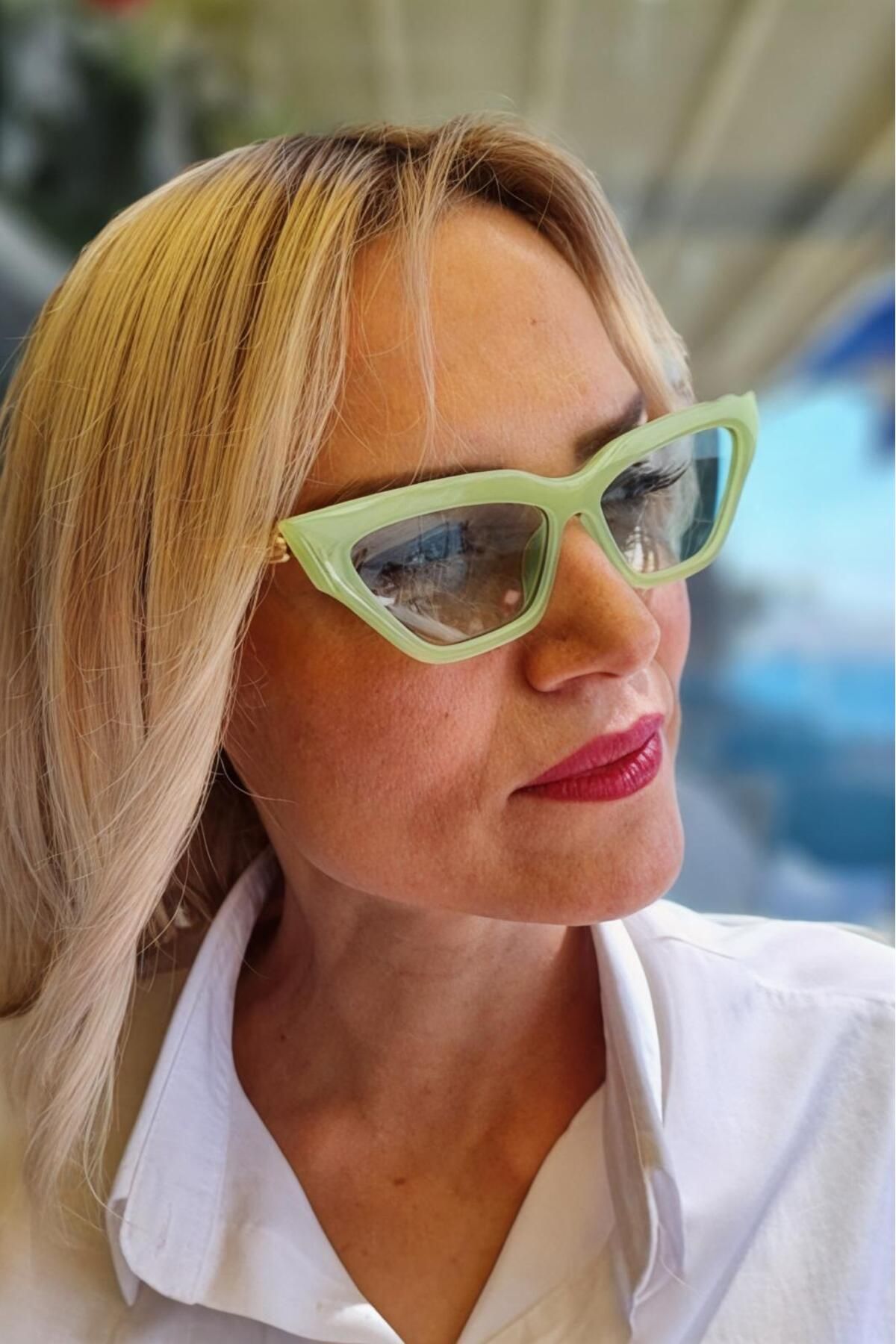Uniquetrenders Kadın Nikita Cat Eye Zincir Saplı Vintage Model Güneş Gözlüğü