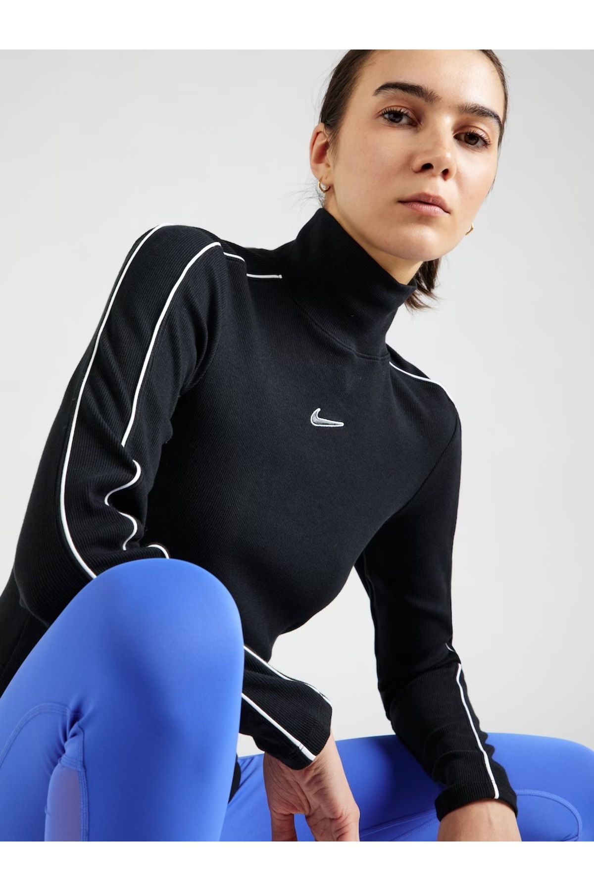 Nike Sportswear Stretchy Twill Turtleneck Long-Sleeve Siyah Kadın Uzun Kollu Sweatshirt