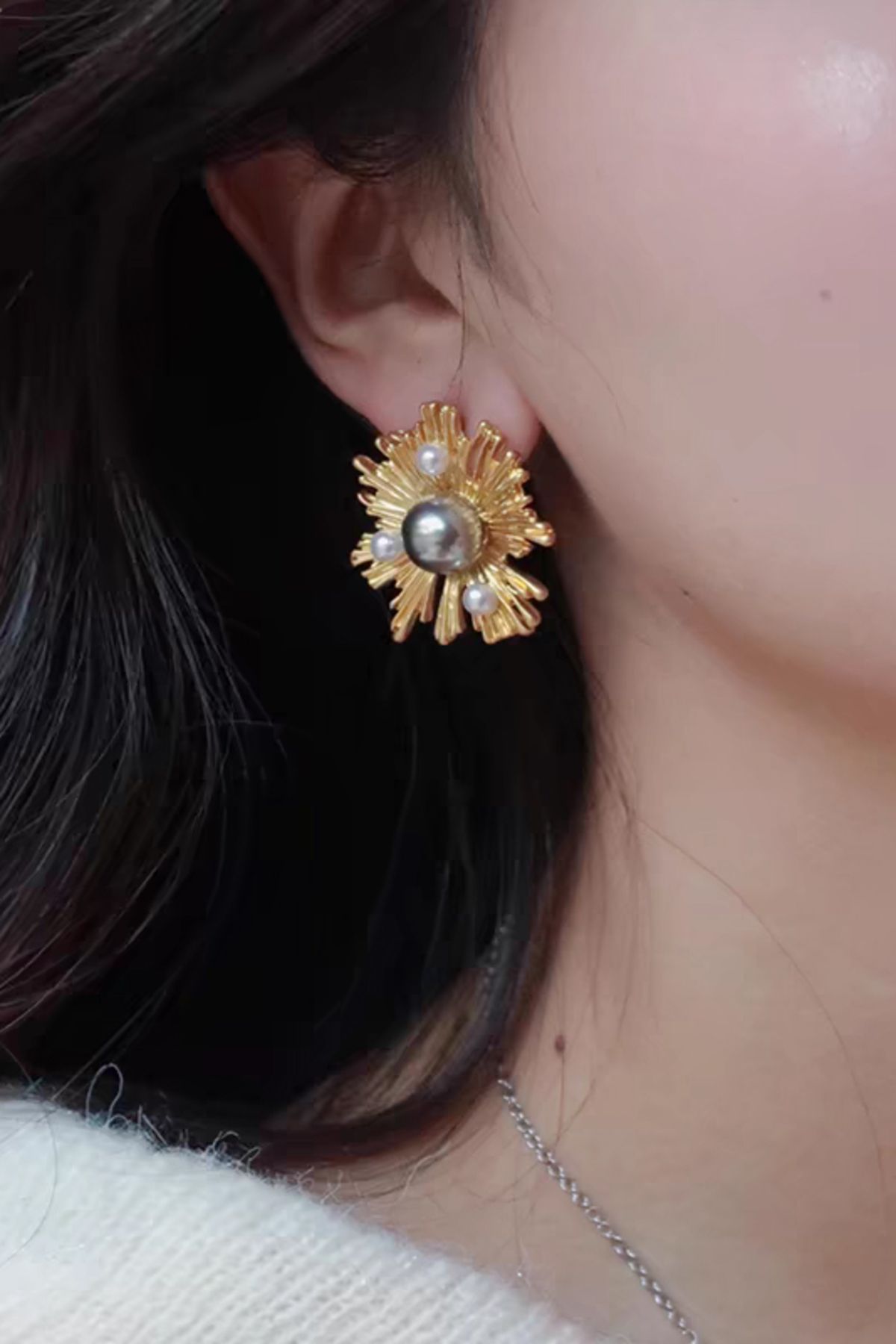 ARTEMİSİA-Women's Special Design Faux Pearl Earrings 3