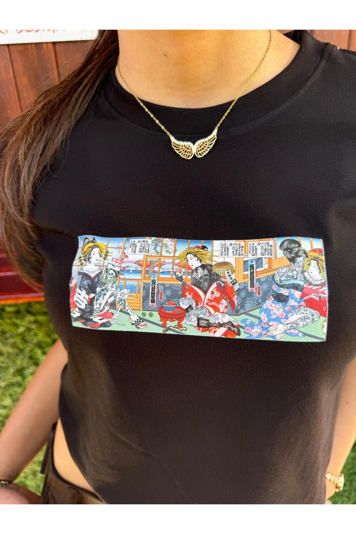 Butik ukiyo life / Kadın siyah Renk T-Shirt