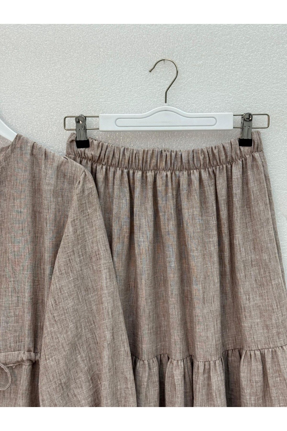 Modamorfo-Buttoned Front, Elastic Sleeves, Tunnel Laced Linen Suit - Mink 3