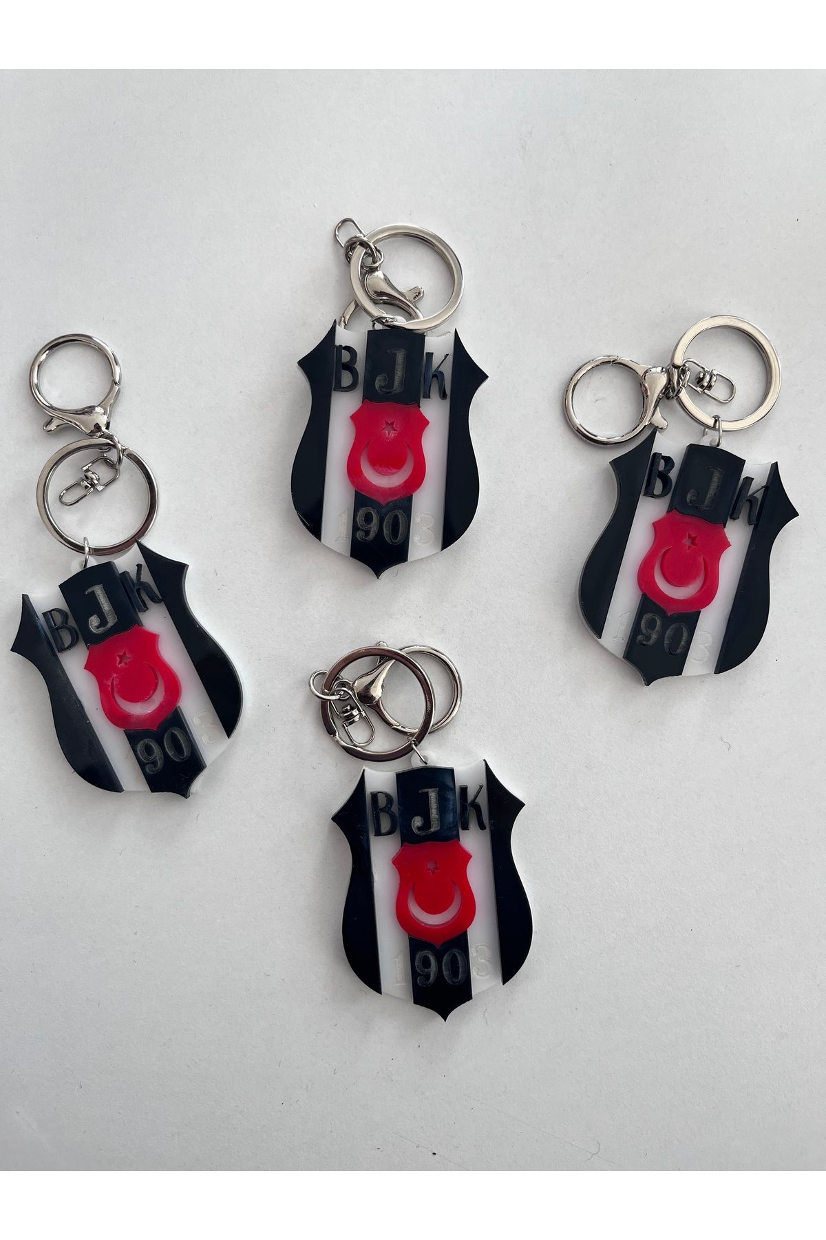 Handmade Beşiktaş temalı çanta charm ve anahtarlık