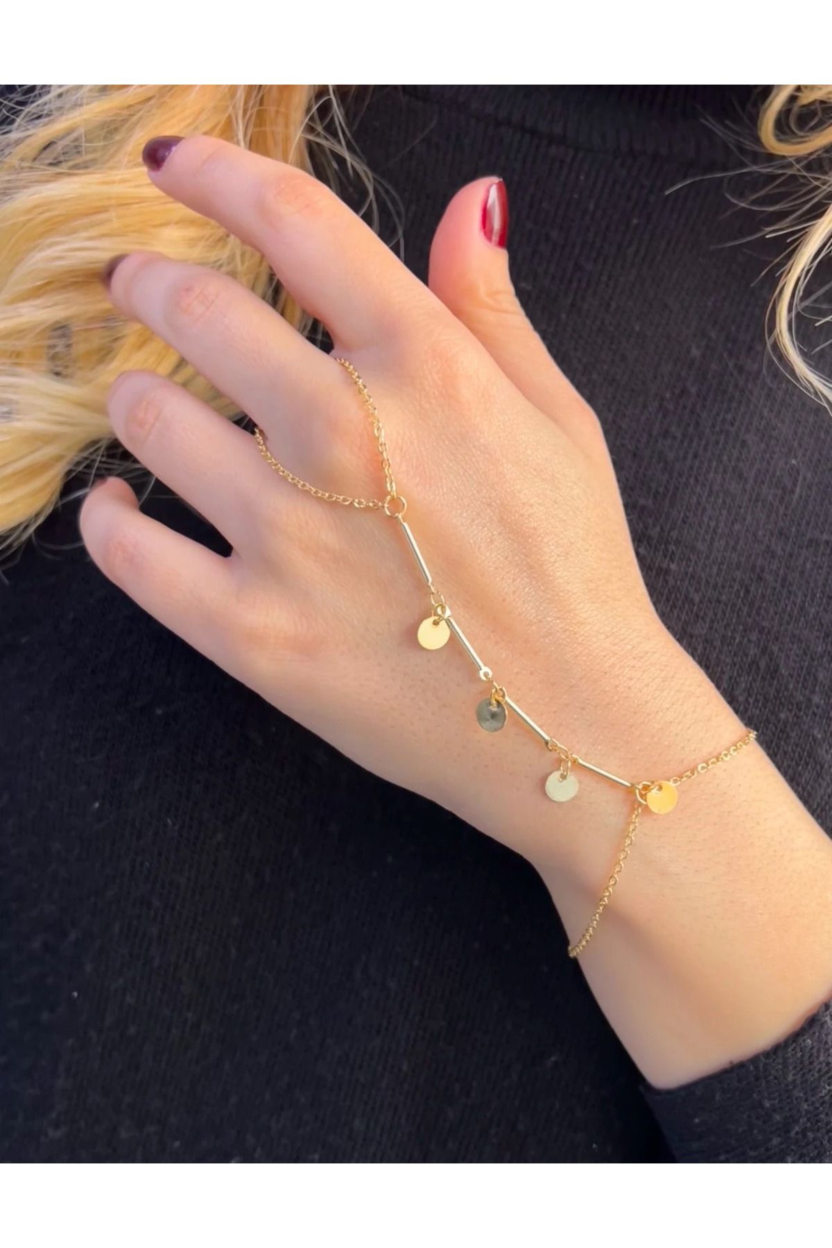 Vitastyle GOLD RENK ZARİF SALLANAN PULLU ŞAHMERAN