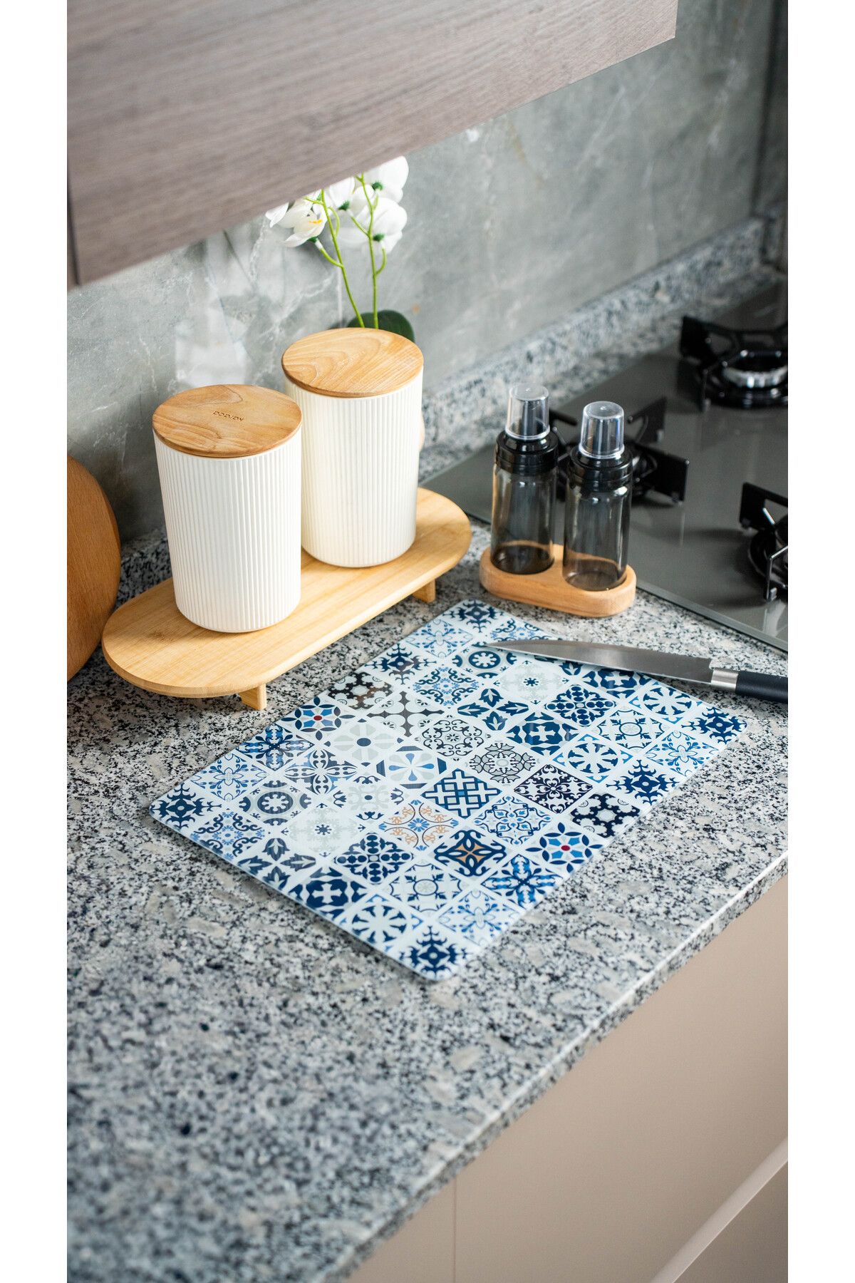 Modernizmo Temperli Cam Kesme Tahtası-Cam Sunum Tablası 30x40cm 303