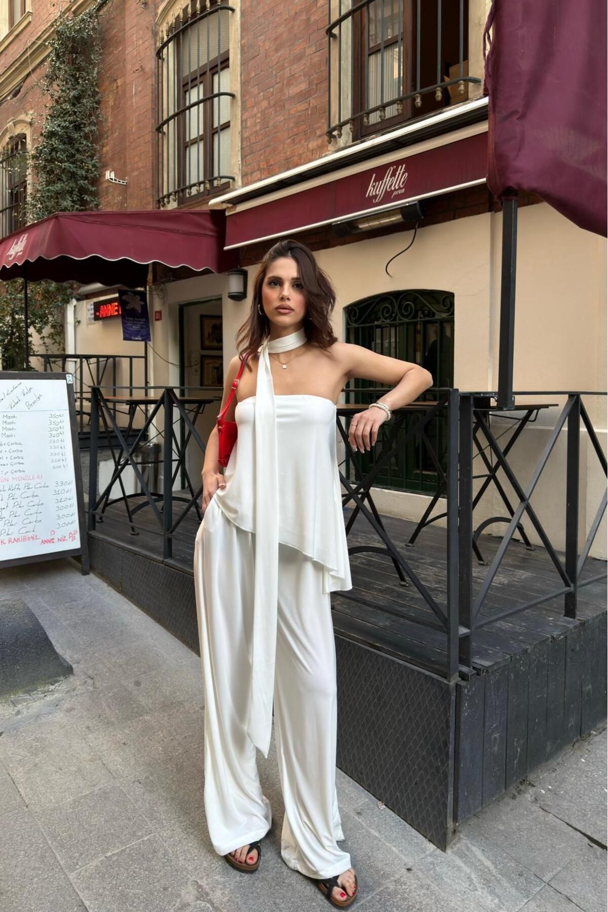 Hello ASİMETRİK KESİM FULARLI BLUZ SALAŞ PANTOLON TAKIM