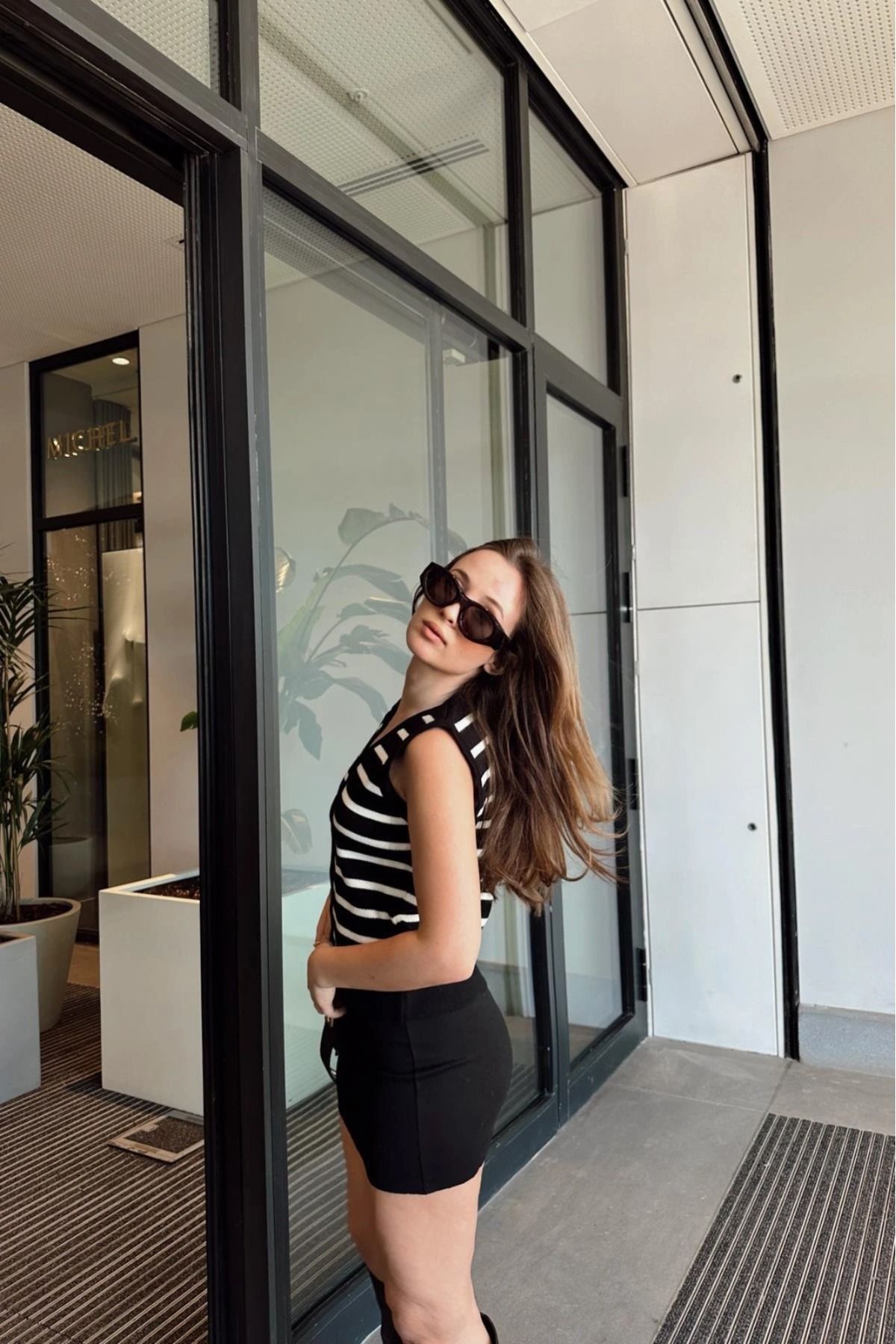 LEONLIA ÇİZGİLİ GOLD DÜĞME YELEK