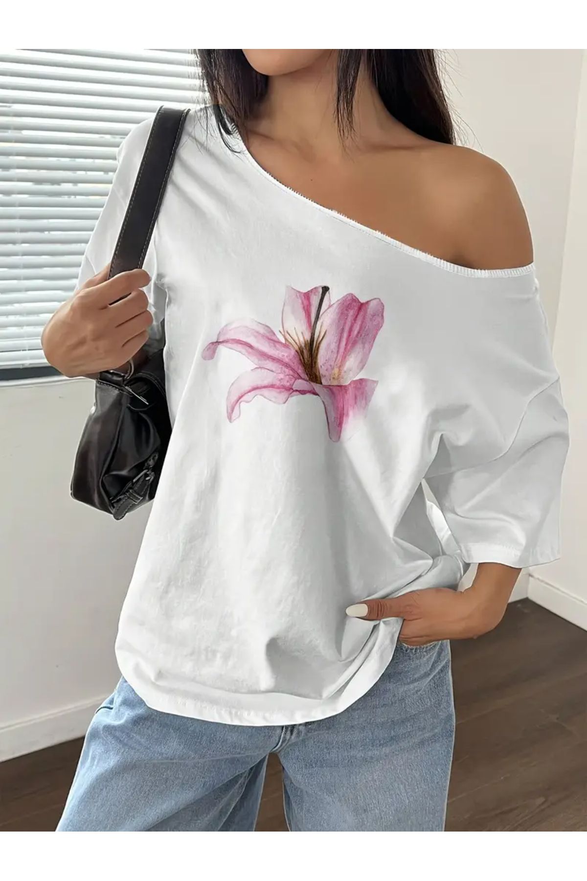 Koklonmoda Kadın Düşük Omuz Kayık Yaka Baskılı T-Shirt