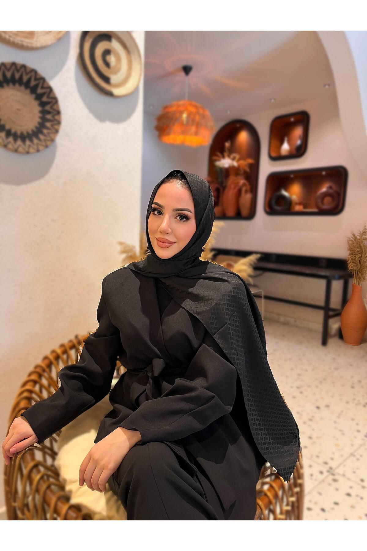 MODA İPEKSİ JAKAR SERİSİ DESENLİ ŞAL