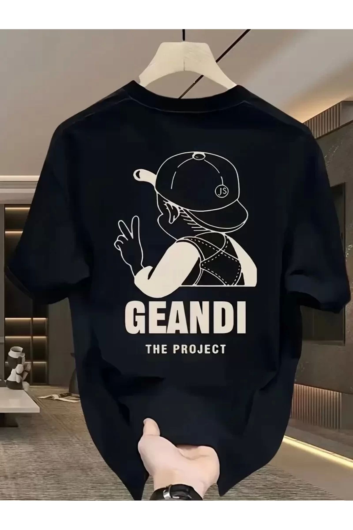 AE Stil Geniş Kesim Pamuklu Tişört - "GANDHI The Project" Baskılı, Siyah, Rahat Kesim, Kısa Kollu, Günlük Kı