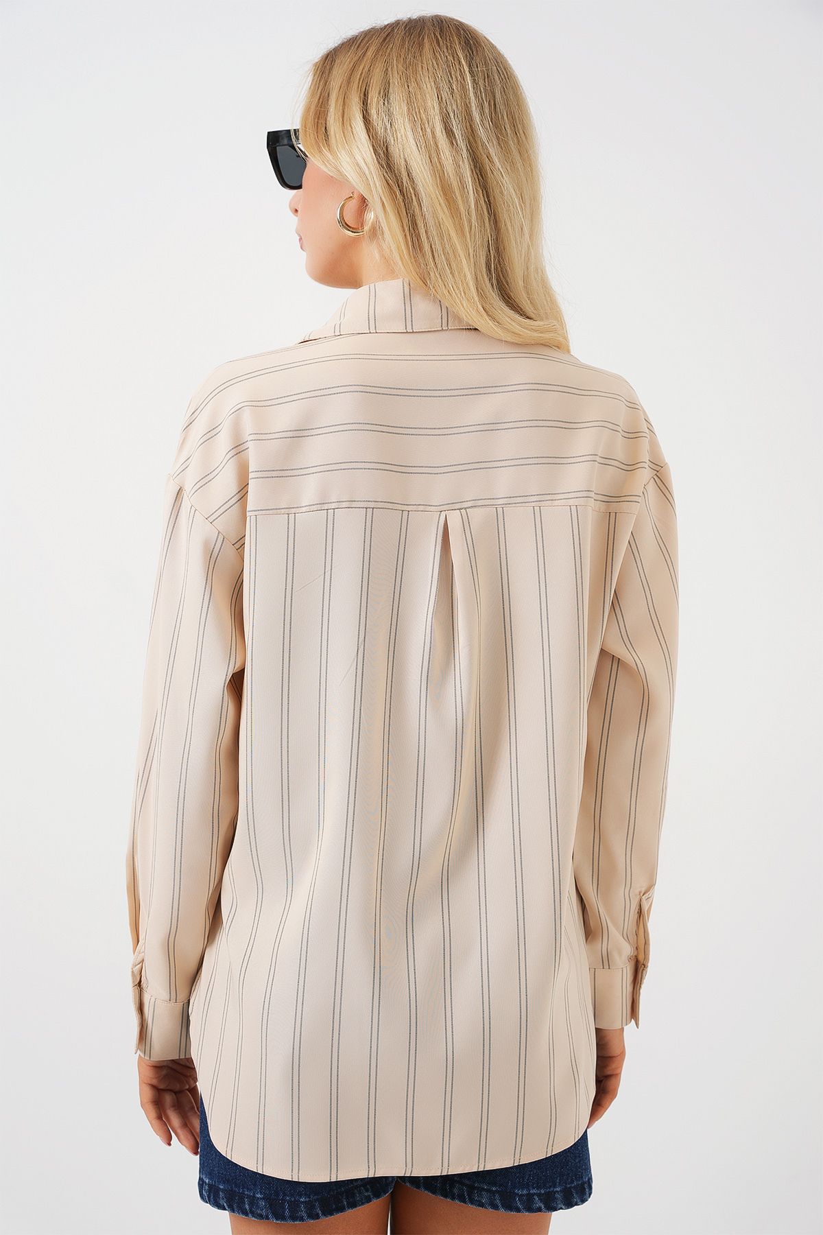 Bigdart-20143 Oversize Shirt with Pockets - Cream 6