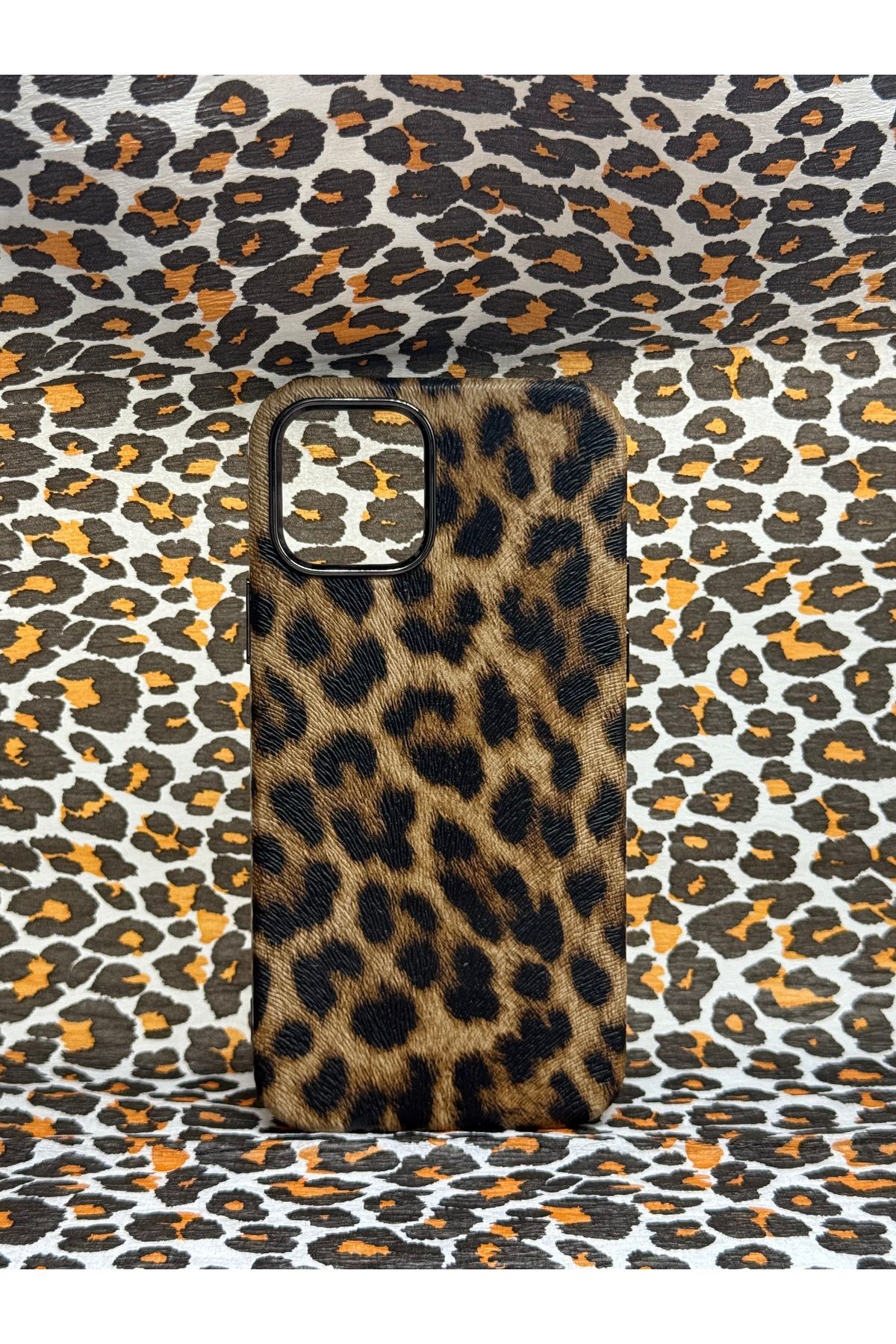 DUBİGOLD İPHONE 12 PRO UYUMLU LEOPAR DESENLİ DARBELERE KARŞI ÜST DÜZEY KORUMALI KILIF