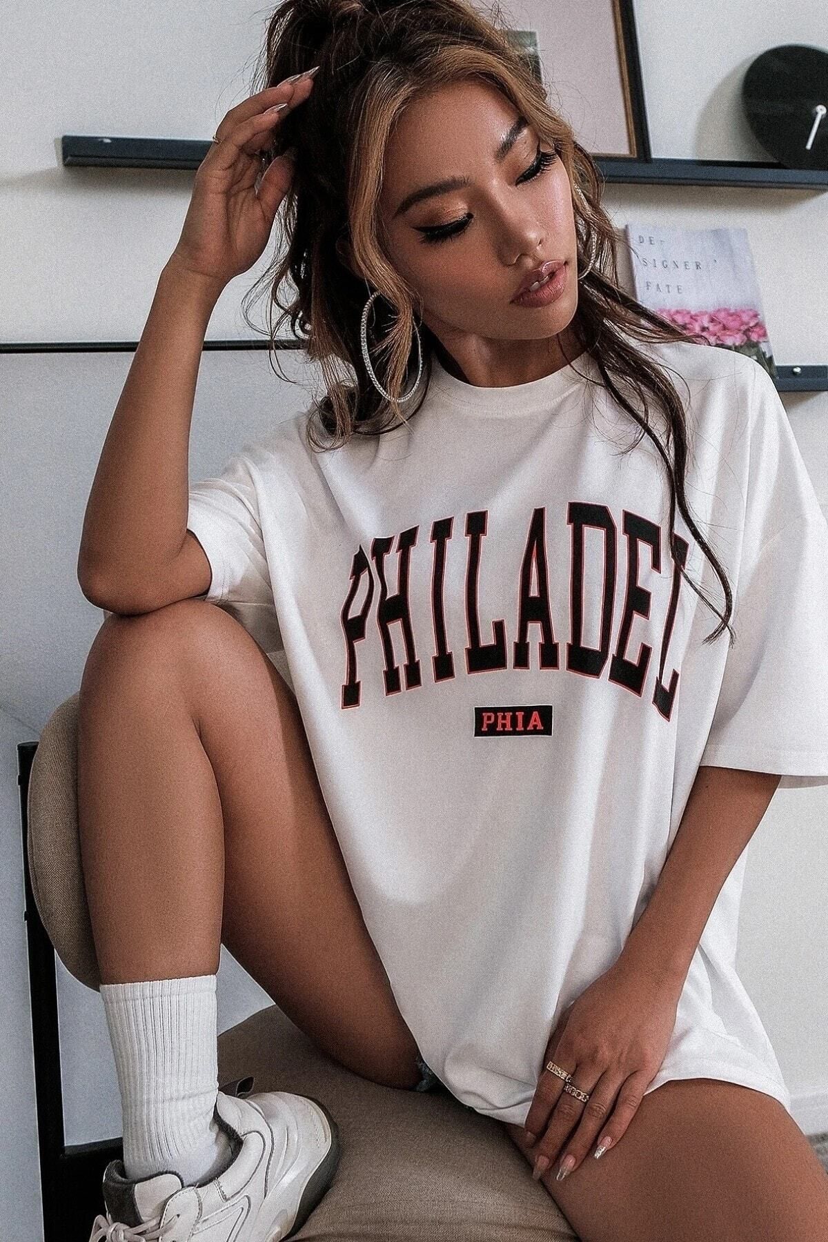 MODASOKAK Modagen Kadın Oversize Beyaz Phıladel Baskılı Oversize Tshirt