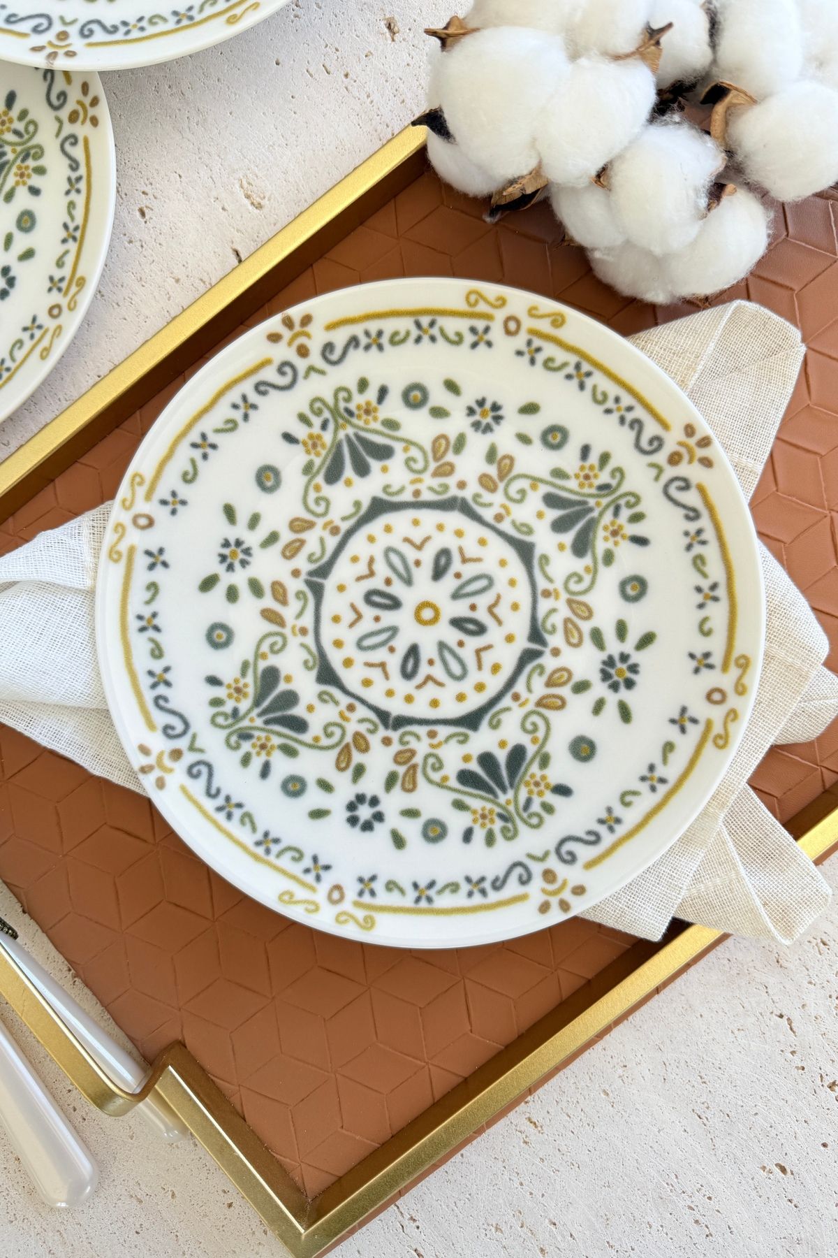 porselenden Harmoni 6 kişilik 19 cm Özel Tasarım Premium Porselen Pasta Tabağı Takımı yeşil