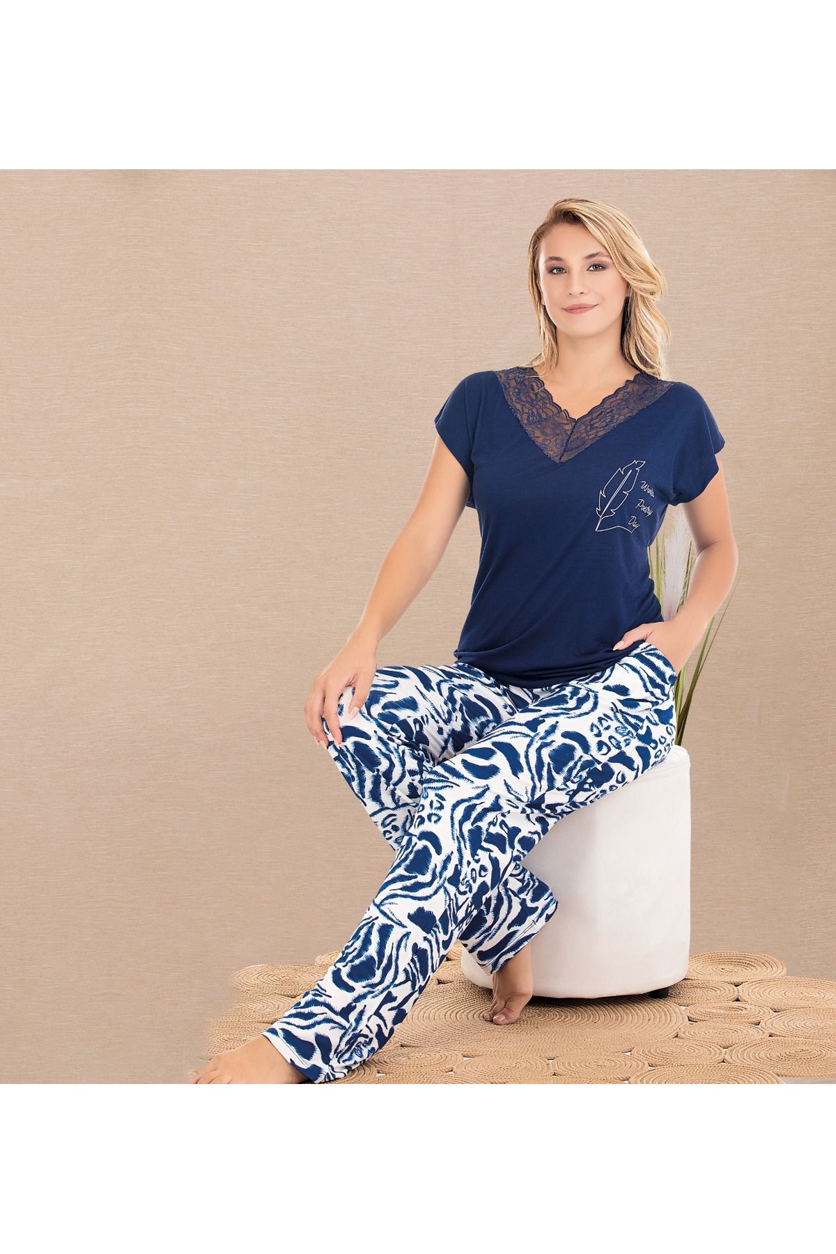 Lady Lingerie Kısa Kollu V Yakalı Kadın Pijama Takımı