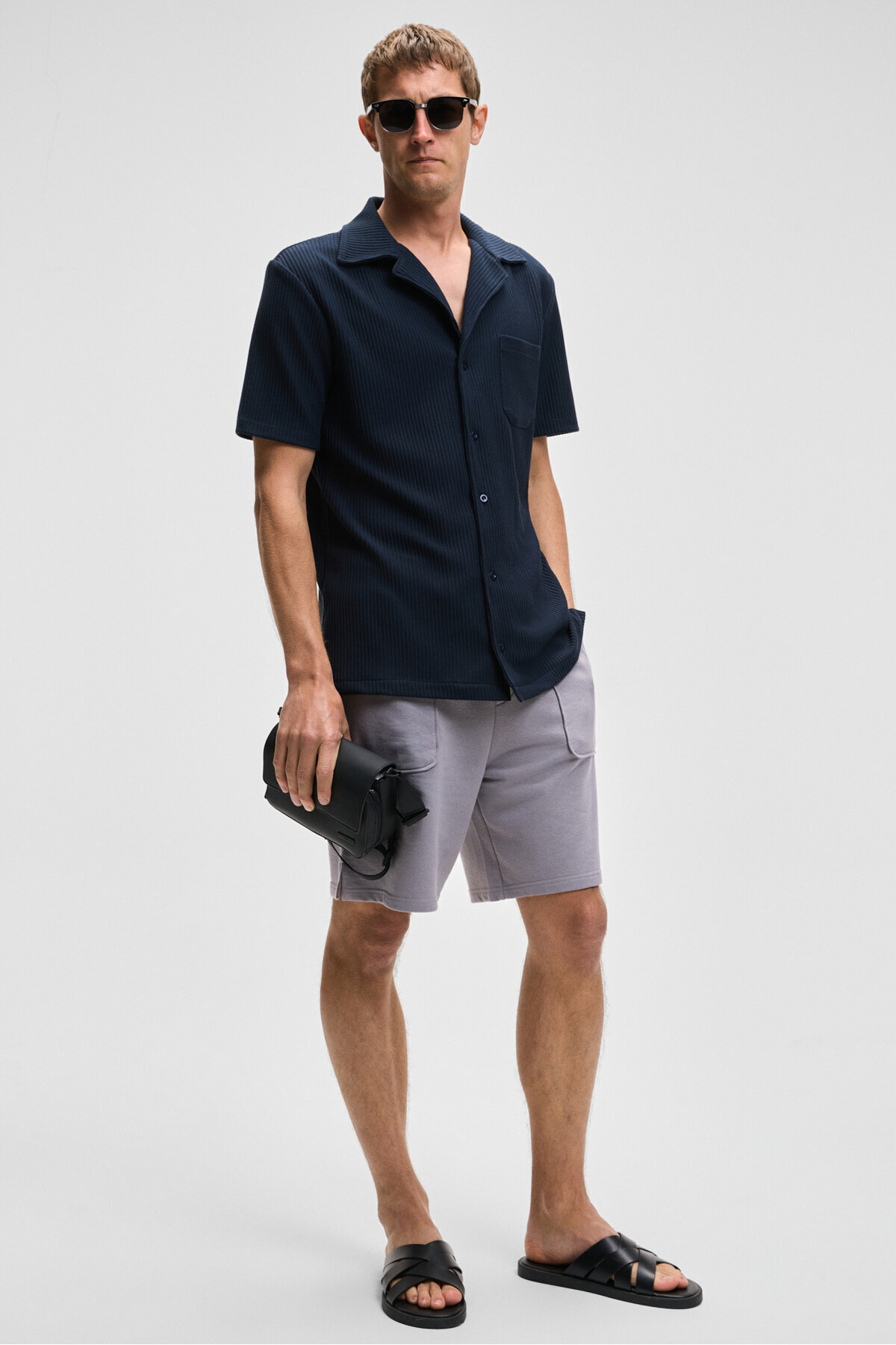 GRIMELANGE-Gauci Men's Relaxed Lilac Shorts with Elastic Waist and Side and Back Pockets 2