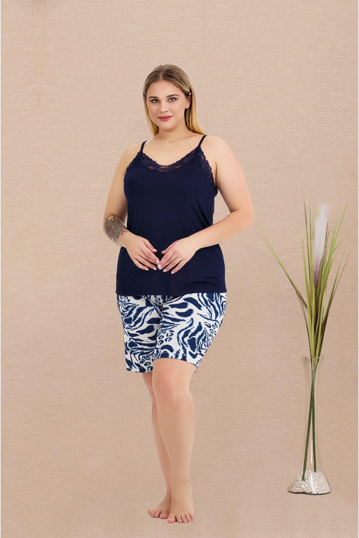 Lady Lingerie İp Askılı,Şortlu Battal Beden Kadın Pijama Takımı