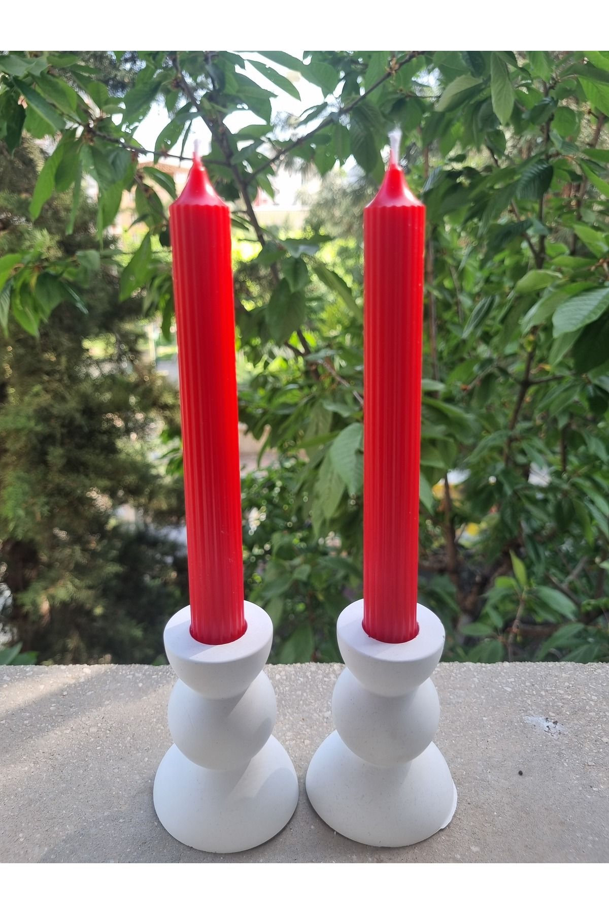 DRN Pinterest Model Beyaz Şamdan Mumluk ve Kırmızı Renk Şamdan Mum 2'li Set
