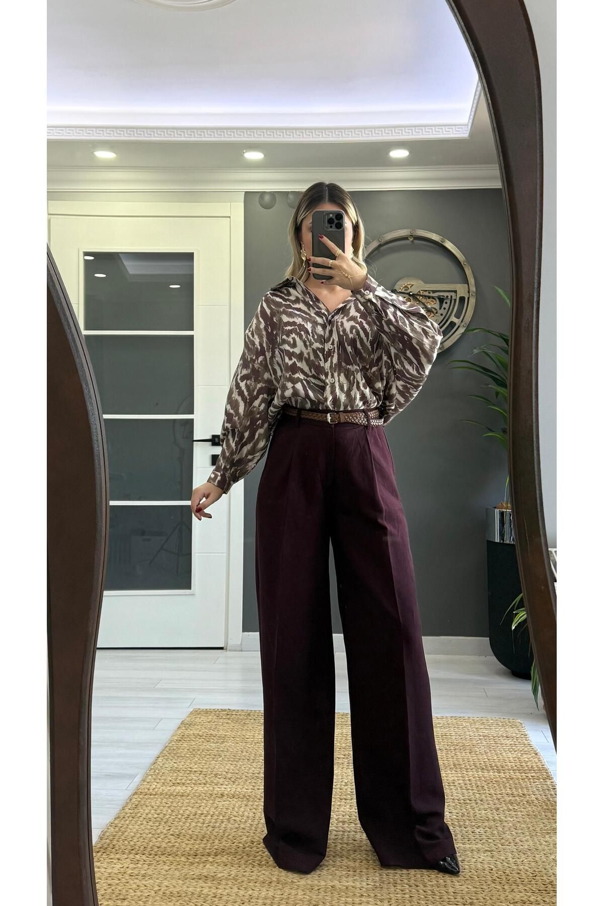 SEVİNÇ GÜNGÖR Desenli gömlek Bordo