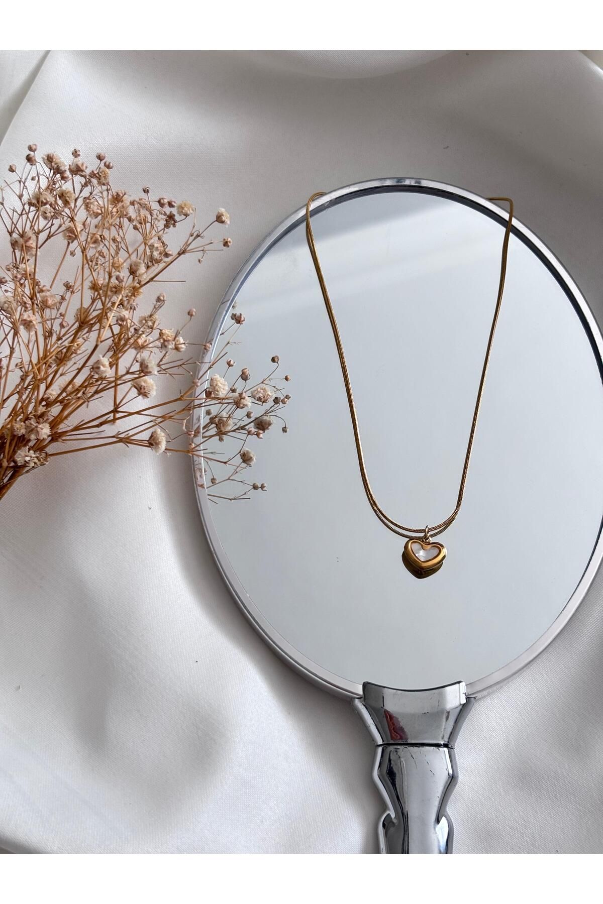 Bellamy Jewelry Minik Kalp Detaylı Kolye