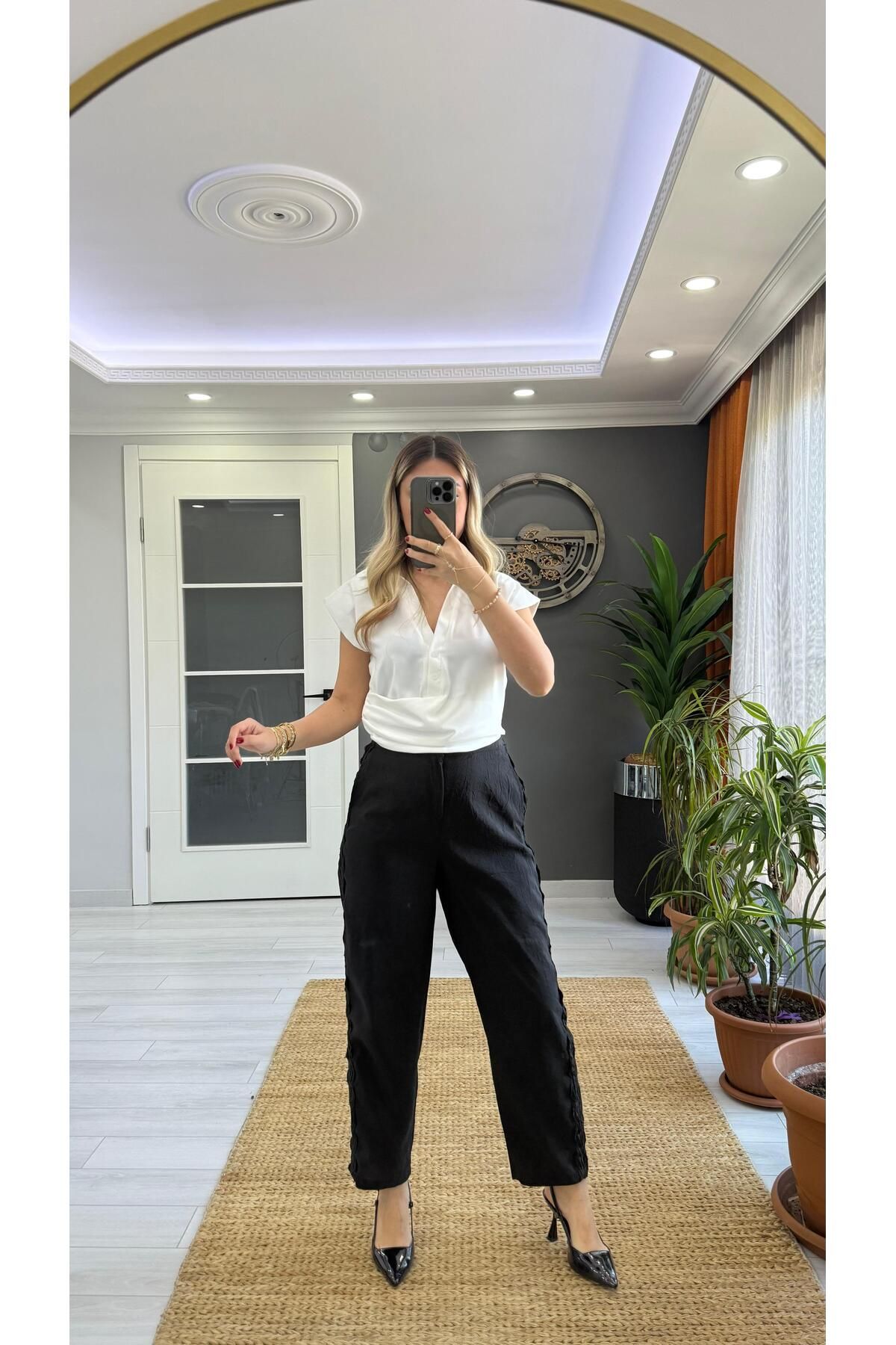 SEVİNÇ GÜNGÖR Tasarım yan detyaylı mom pantalon