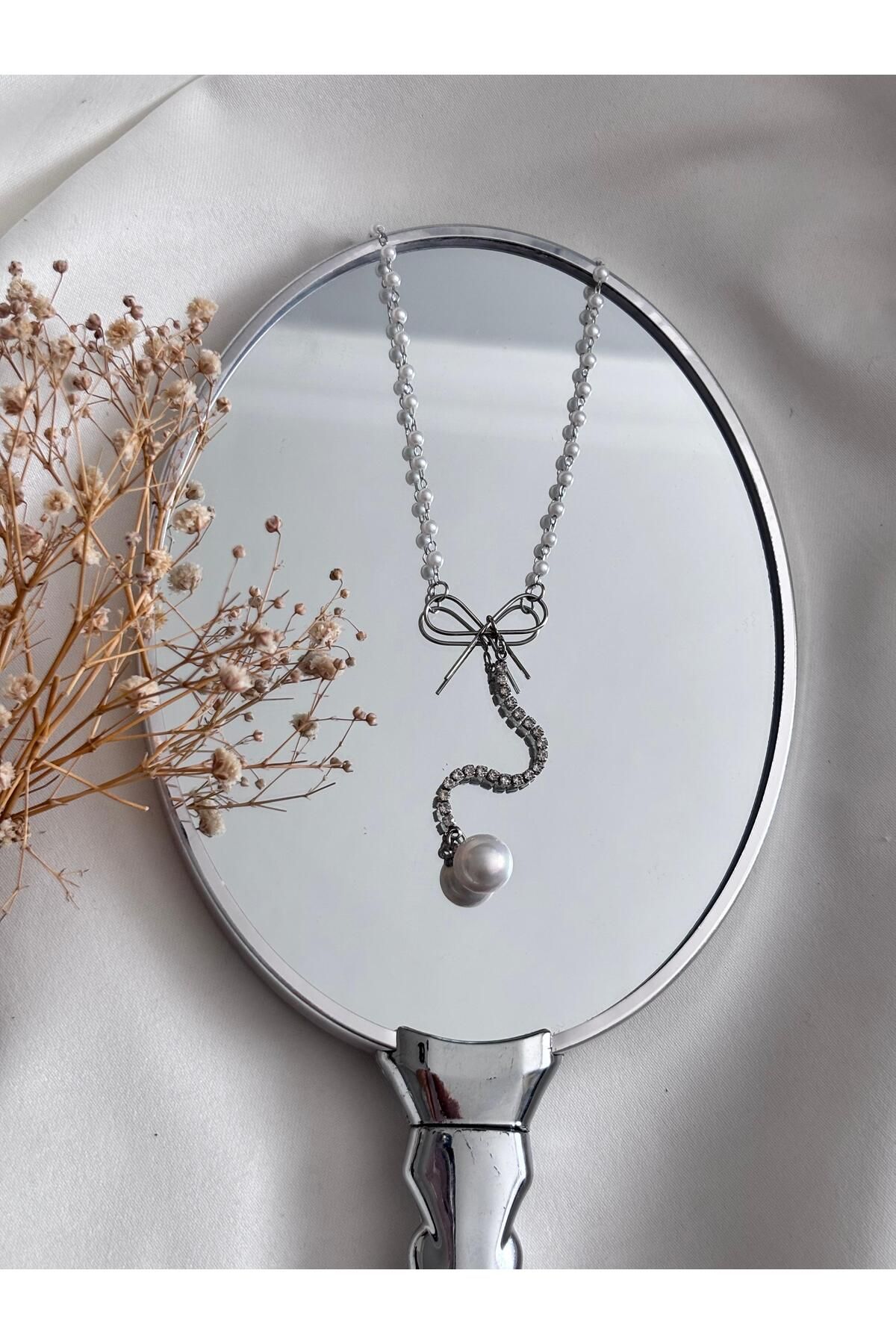 Bellamy Jewelry Fiyonklu İnci Zincirli Kolye