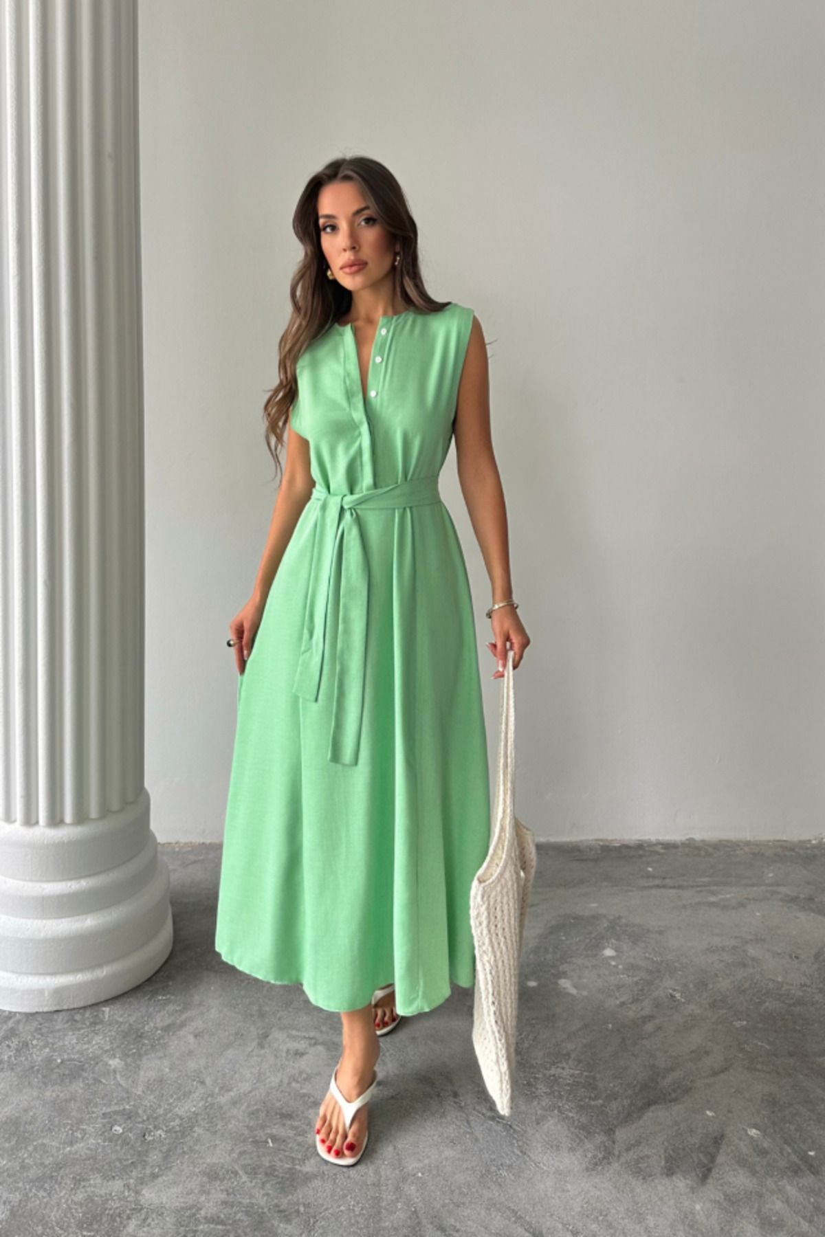 Moka Shopin MokaShopin KETEN ELBİSE KOLSUZ BEL BAĞLAMALI MAXİ ELBİSE - Yeşil