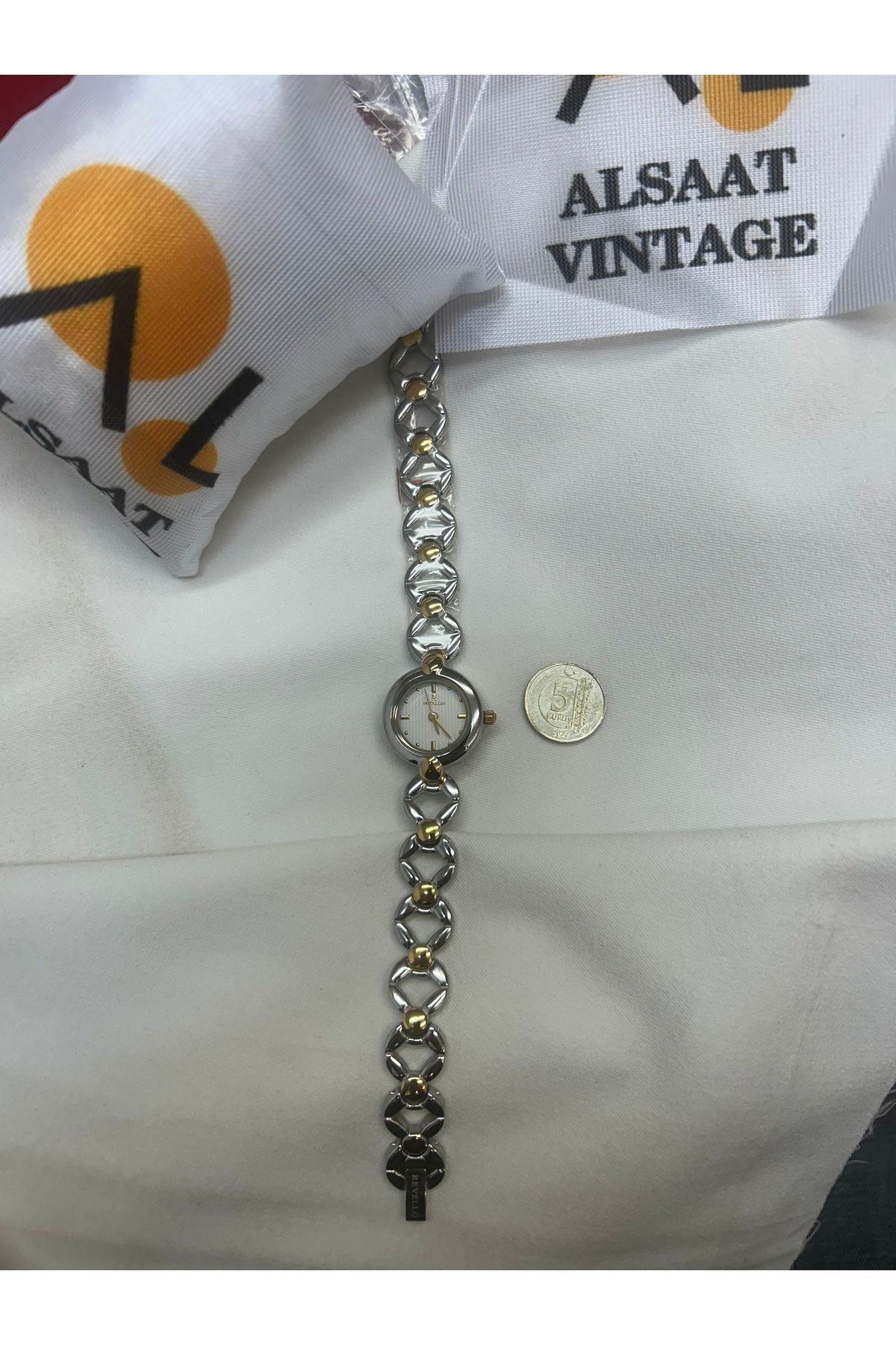 Revello Vintage kadın saati REM 0061L