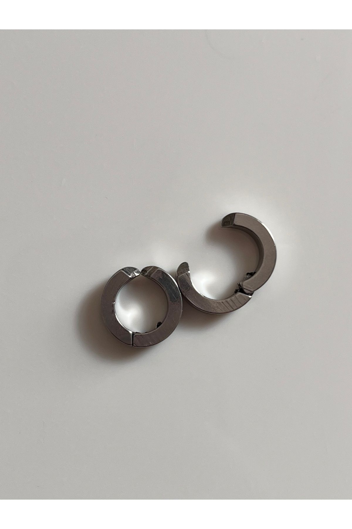 HNG JEWELRY MIKNATISLI DELİKSİZ ÇELİK UNİSEX KÜPE