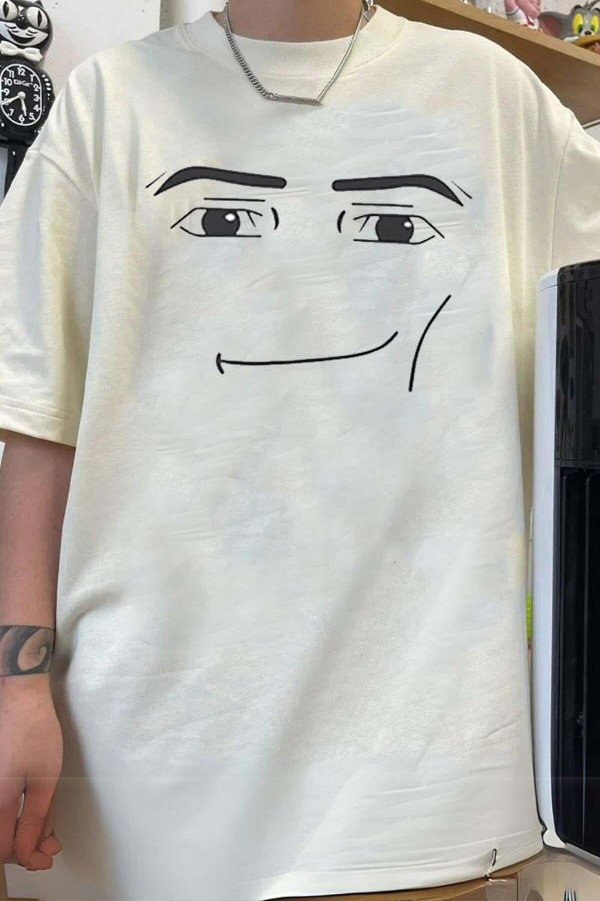 Karakedi Beyaz Roblox Face Man Unisex T-shirt