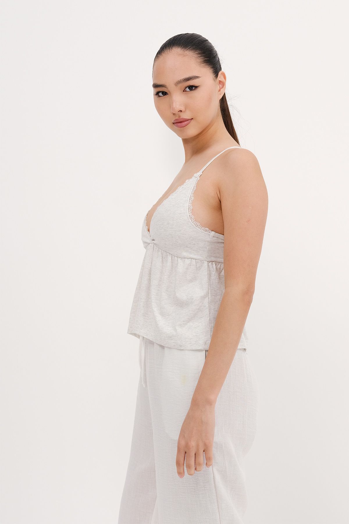 Addax-Lace Collar V-Neck Undershirt A1782-B2 4
