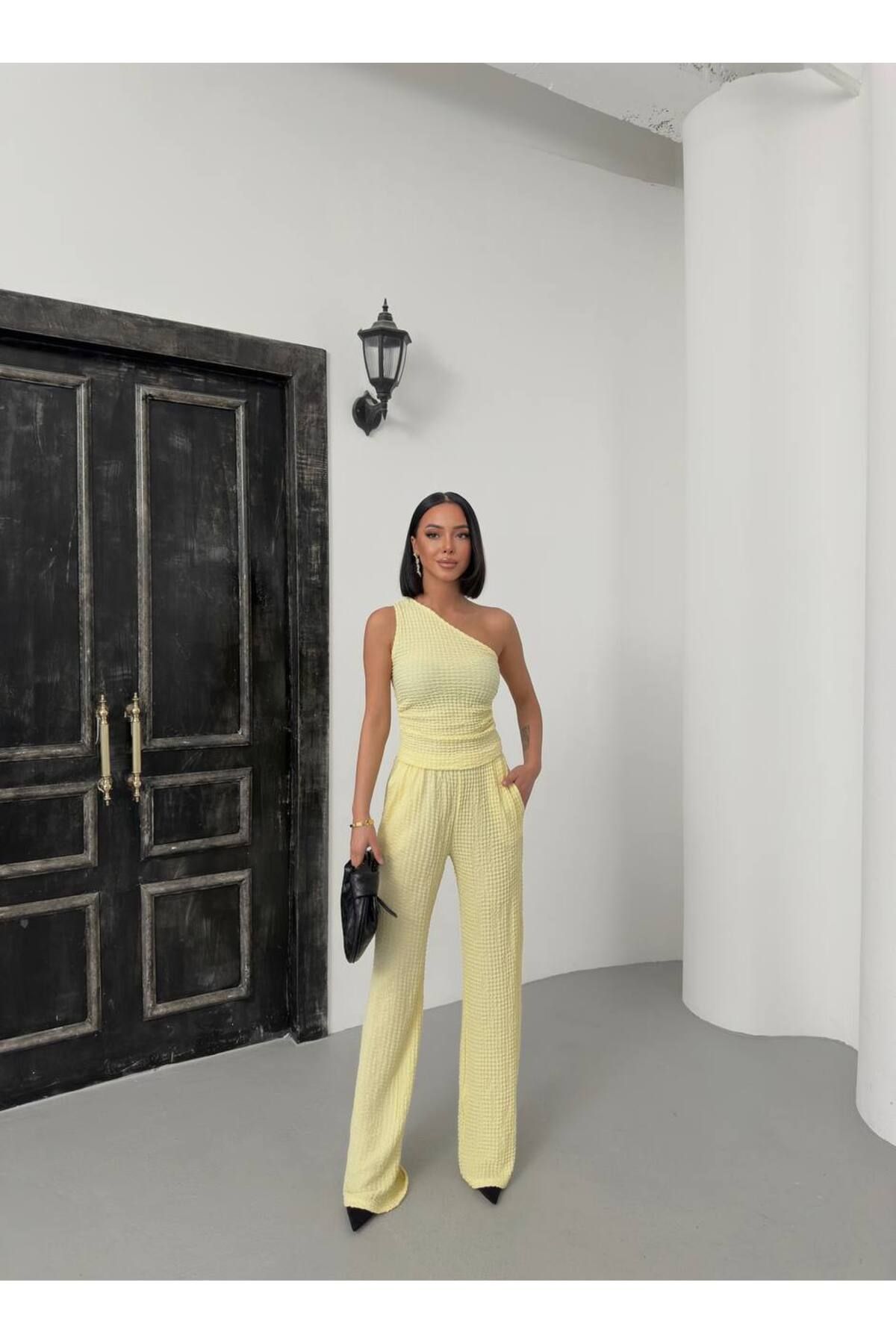 Butik Beyza Tek Omuz Bluz Pantolon İkili Takım