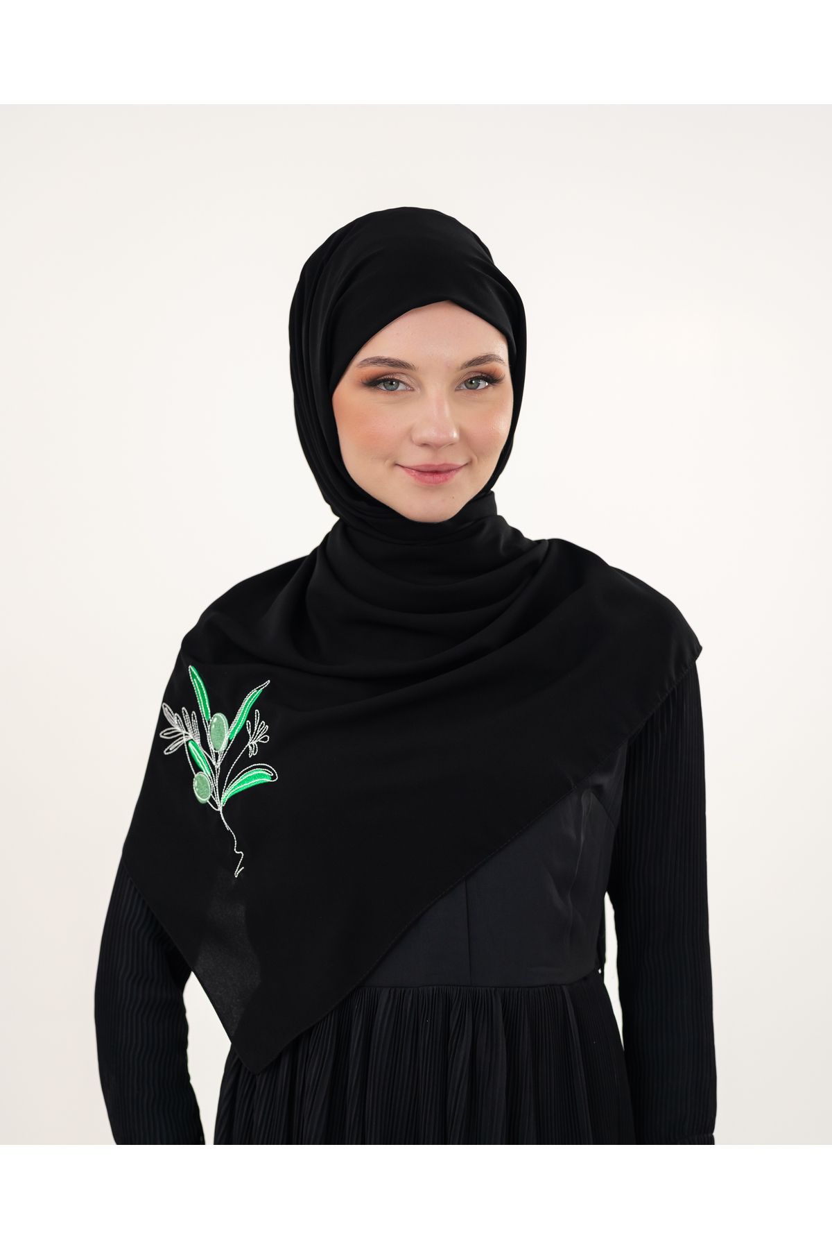 Zaytoon Polyster Siyah Rengi Şal Filistin Zaytin Dalı Renkli Nakışlı S100034
