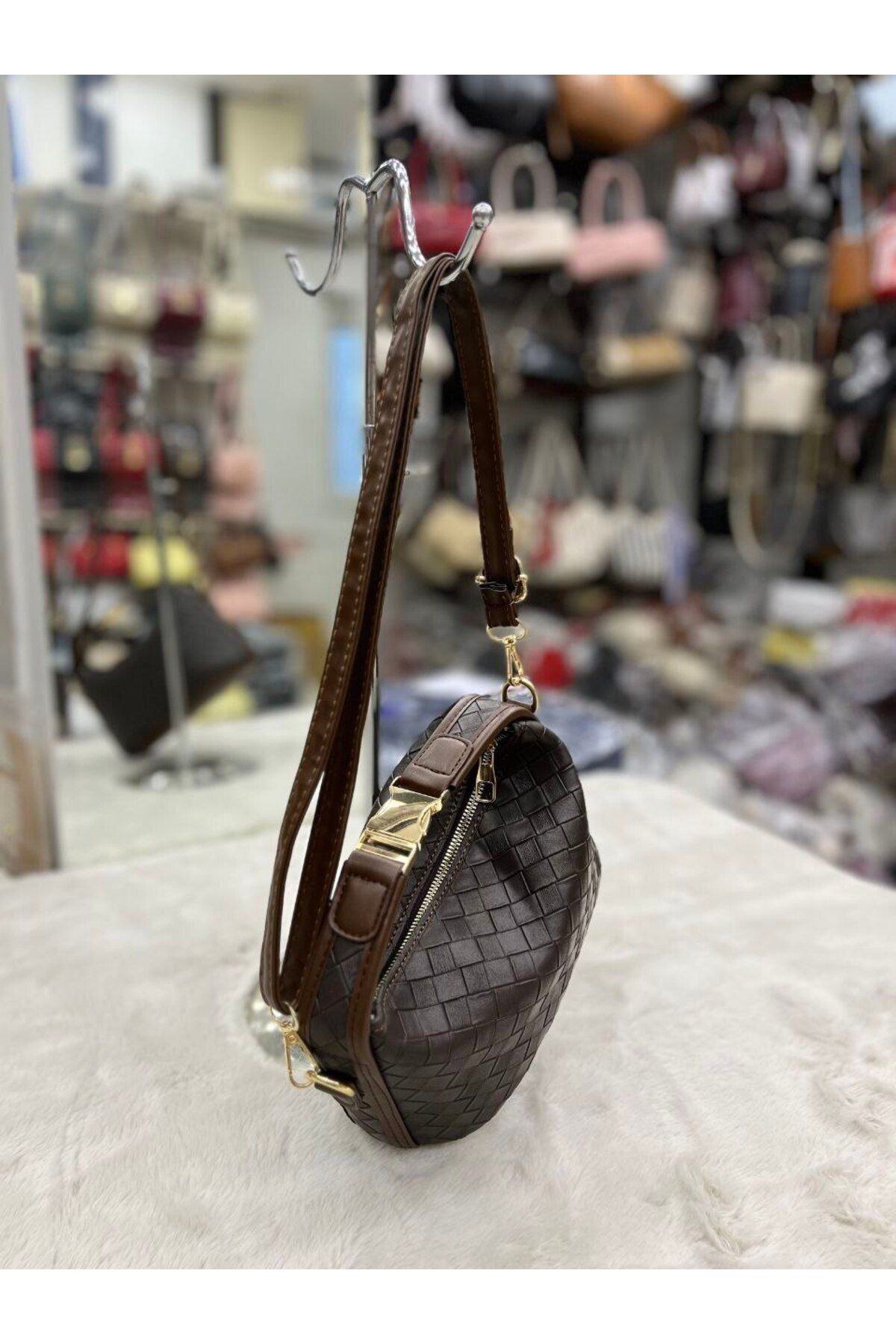 bynarincollection günlük tokalı model kol çantası